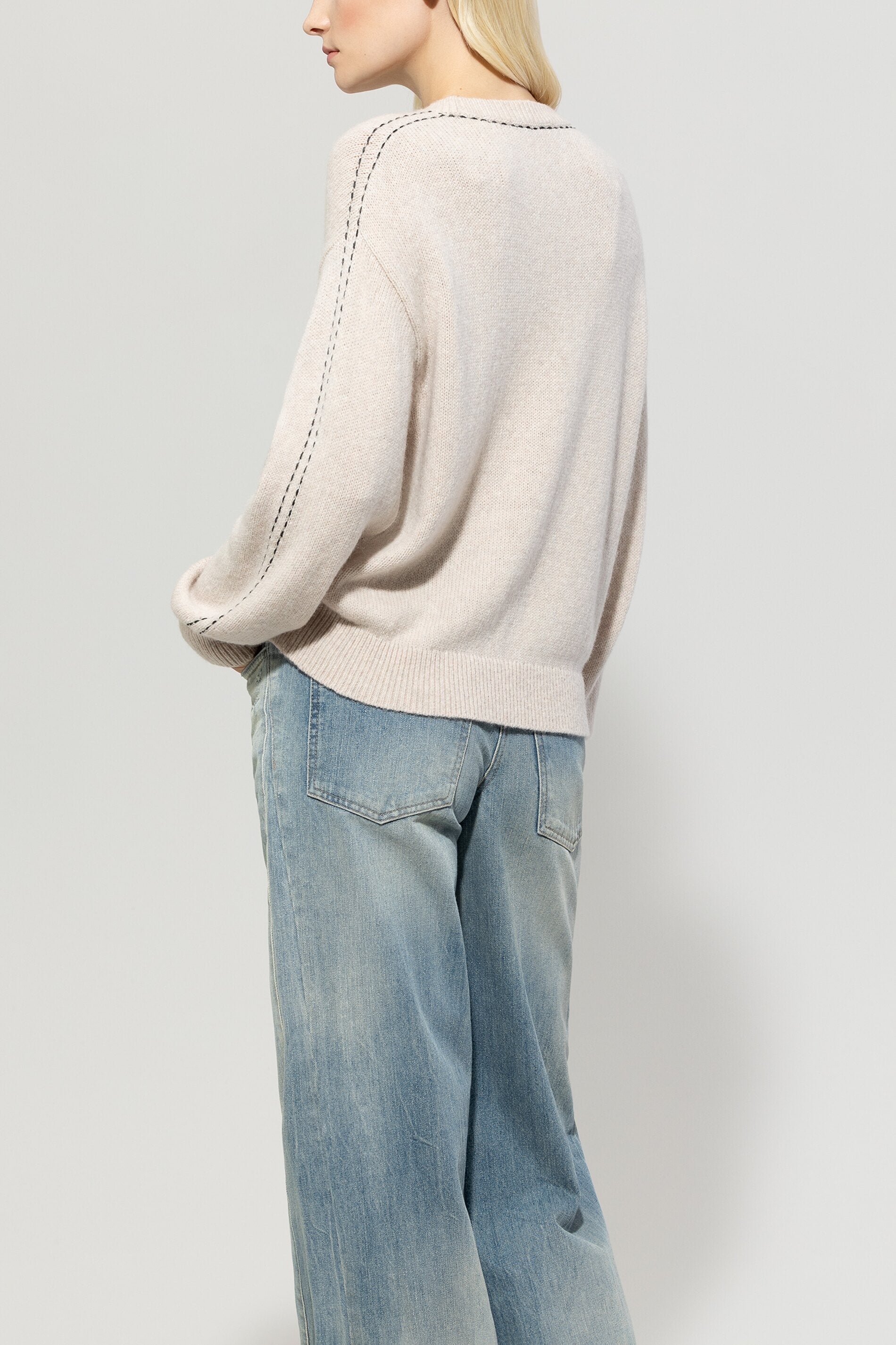 Pullover aus Woll-Mix - cream - Standard | Model Rück