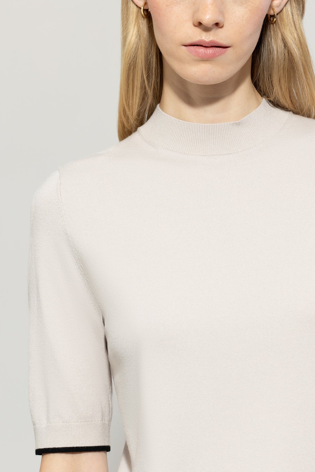 Halbarmpullover mit Rundhals - cream - Standard | Model Detail