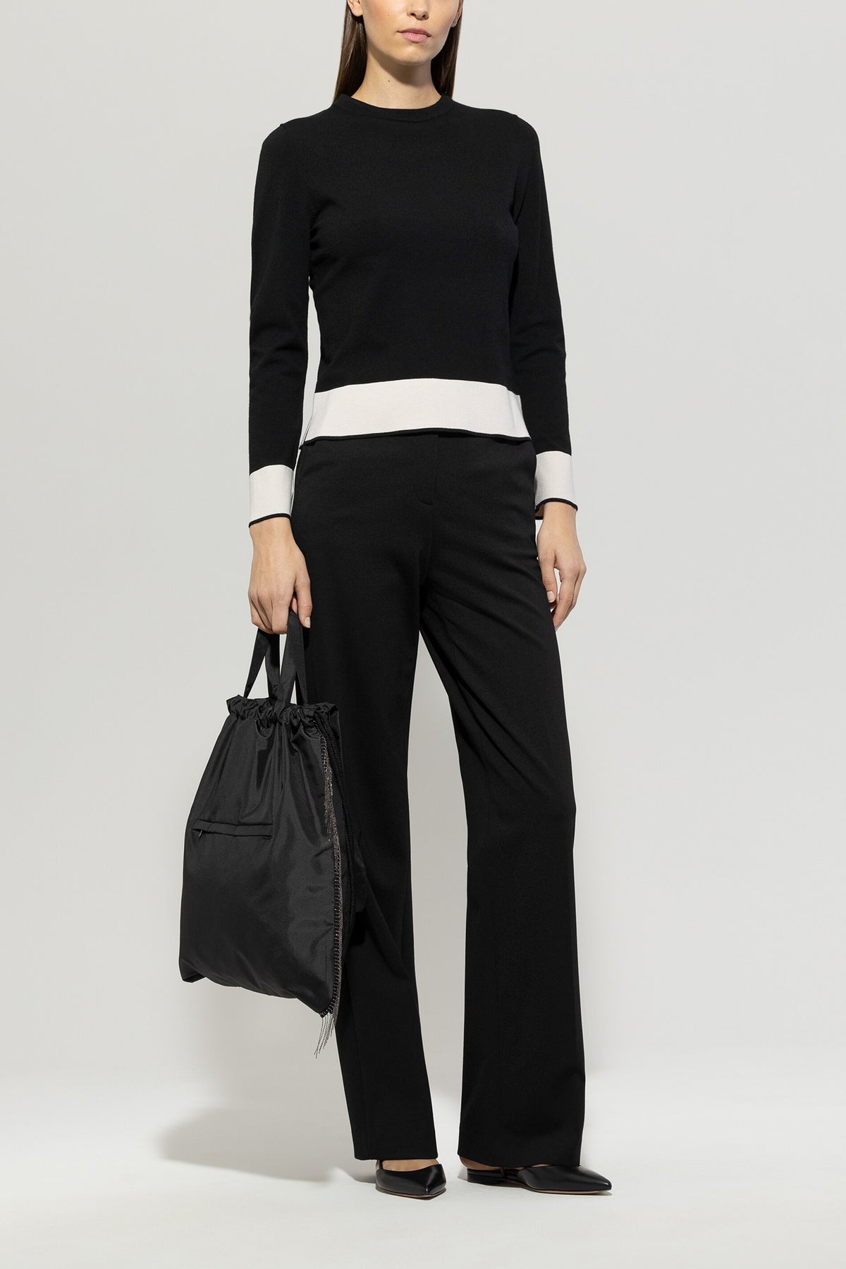 Pullover mit Farbakzenten - deep black - Standard | Model Front