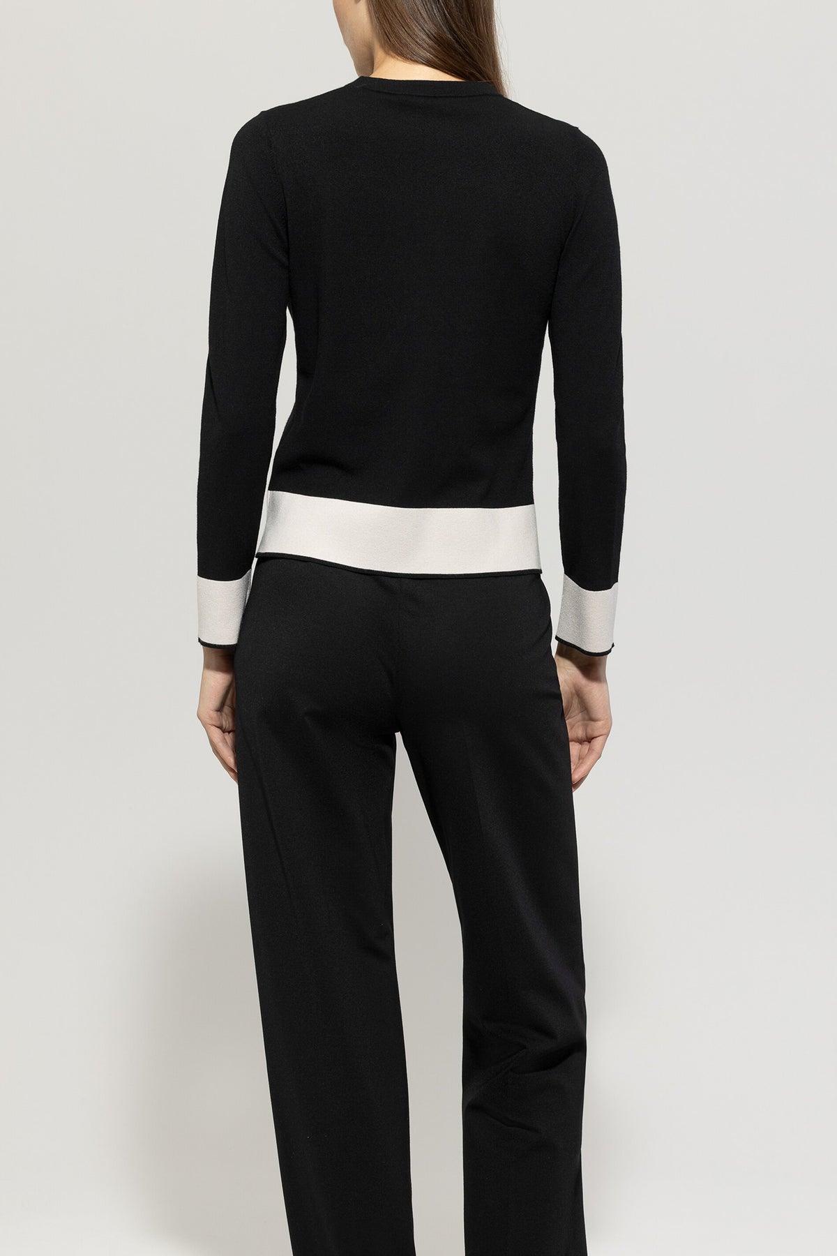 Pullover mit Farbakzenten - deep black - Standard | Model Rück