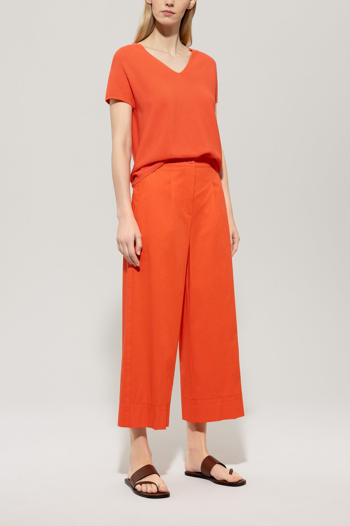 Pullover in Links-Struktur - hibiscus - Standard | Model Front