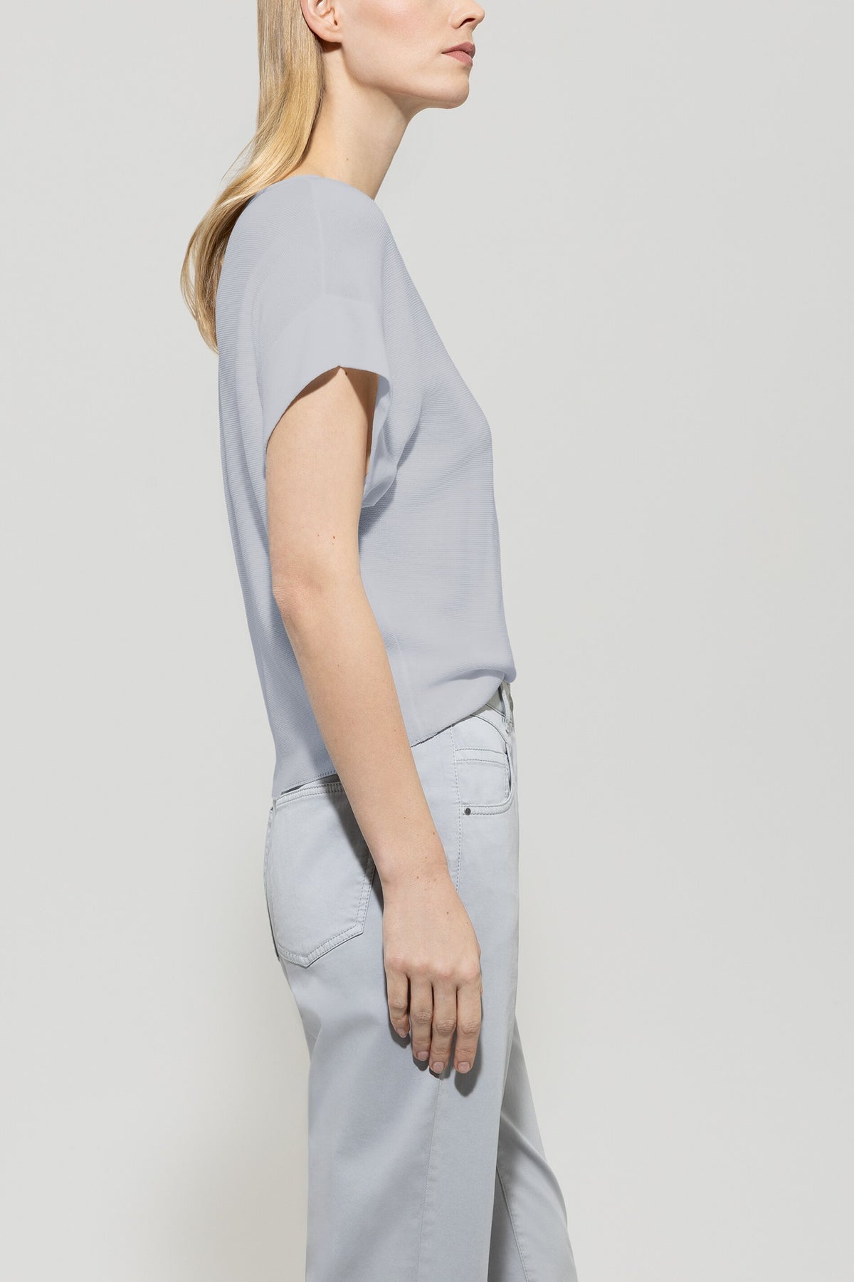 Pullover in Links-Struktur - silver grey - Standard | Model Seite