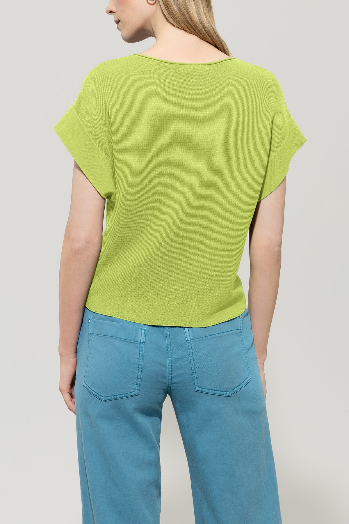 Pullover in Links-Struktur - pea green - Standard | Model Rück