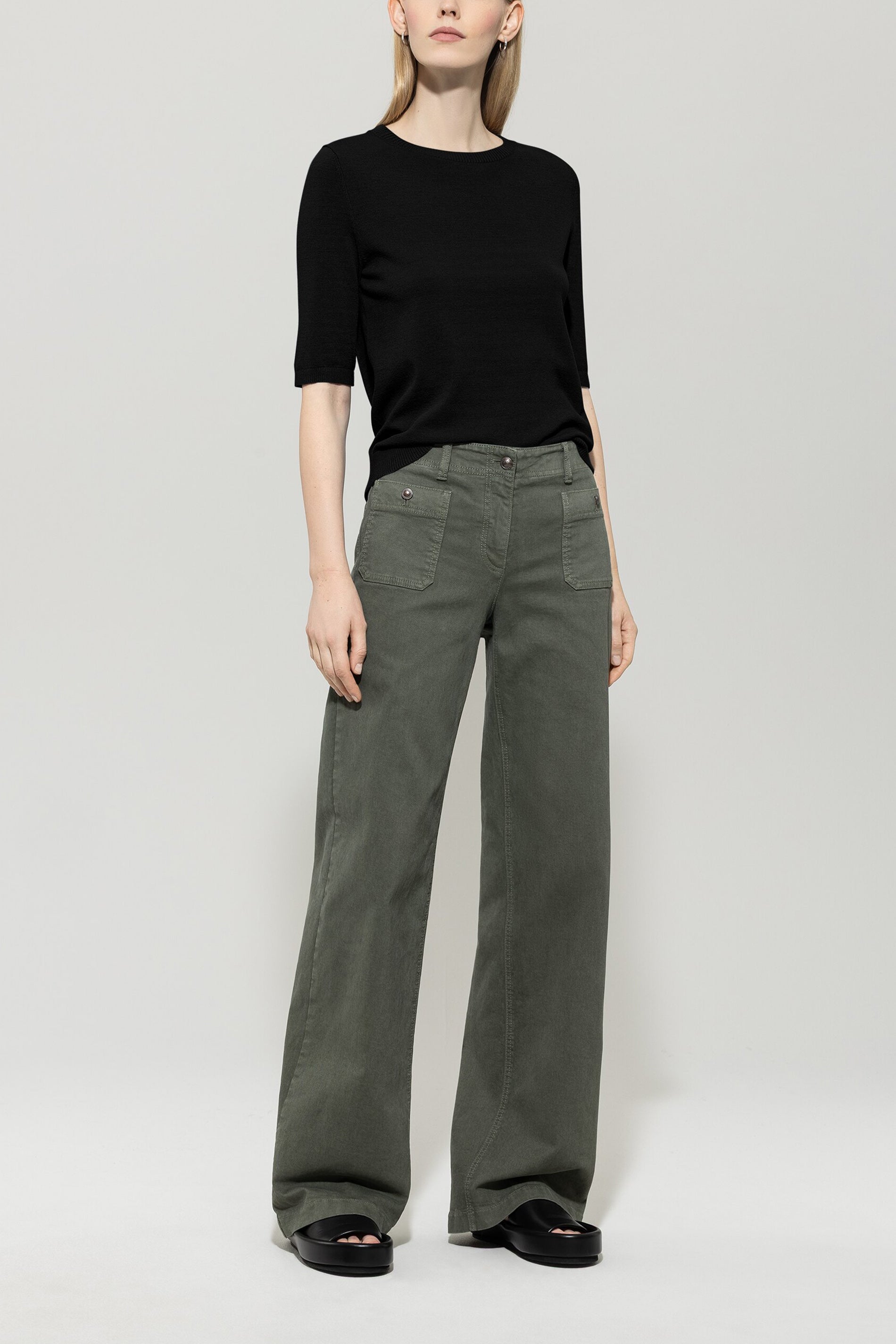 Feinstrick-Pullover - deep black - Standard | Model Front