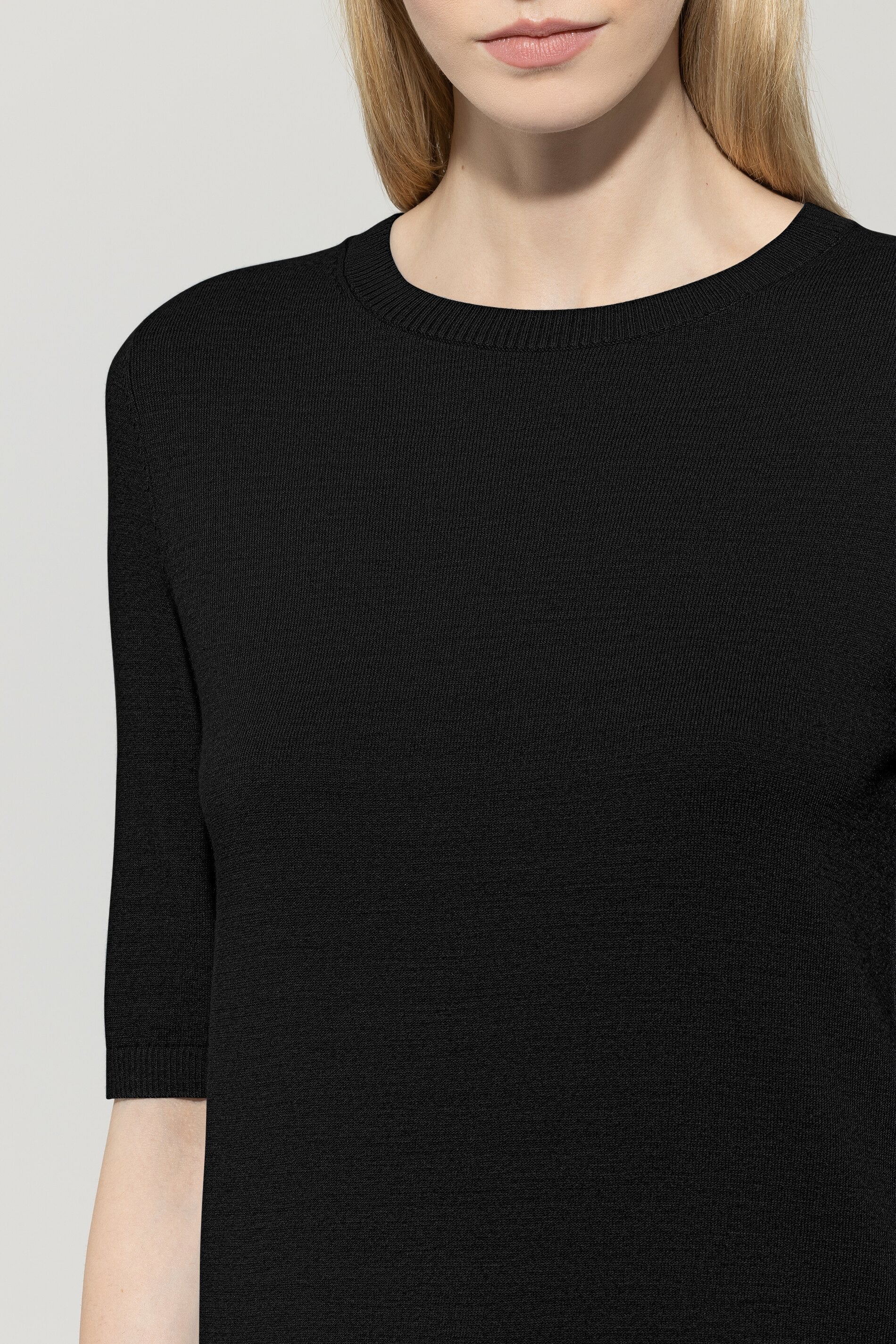 Feinstrick-Pullover - deep black - Standard | Model Detail