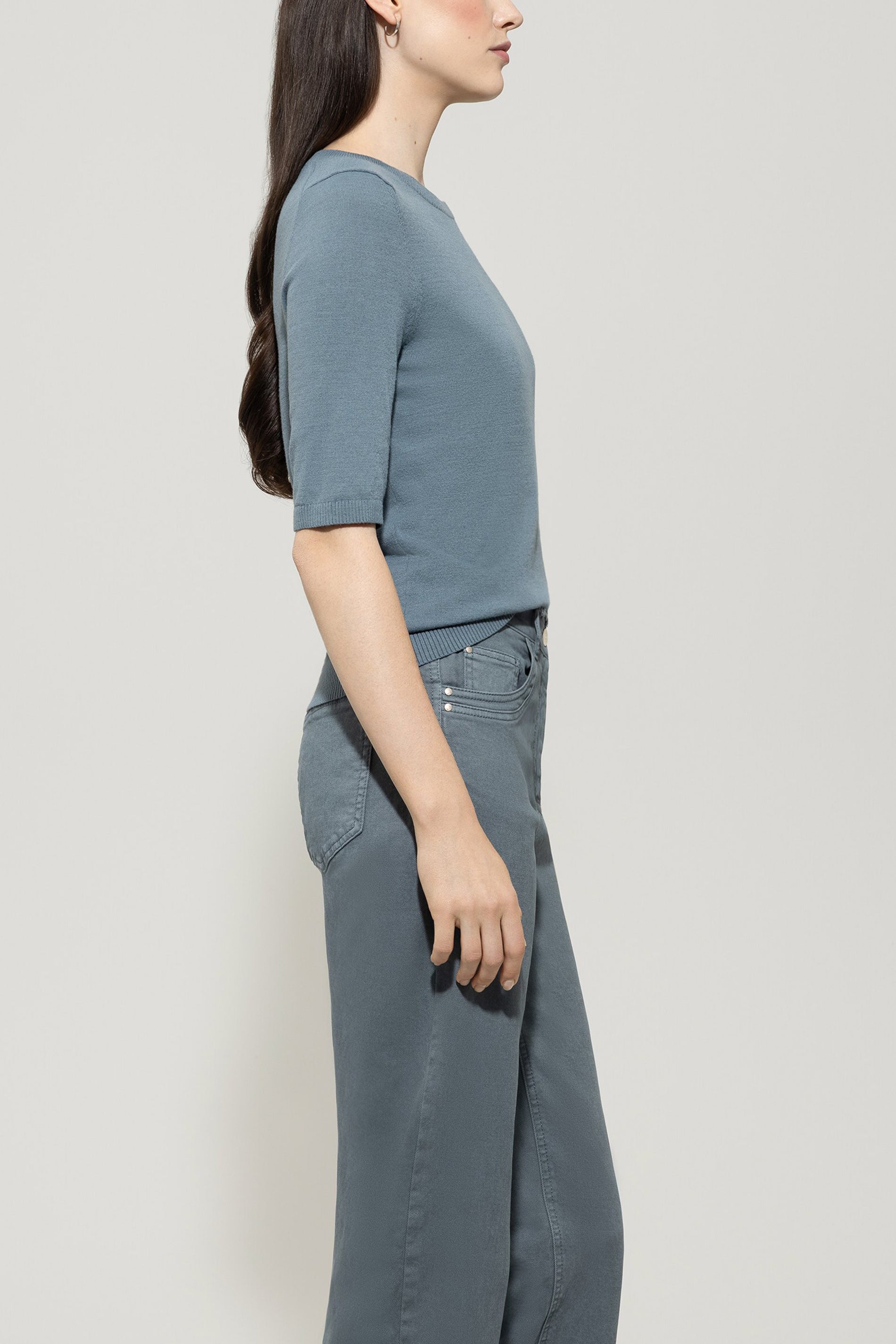 Feinstrick-Pullover - greyish blue - Standard | Model Seite