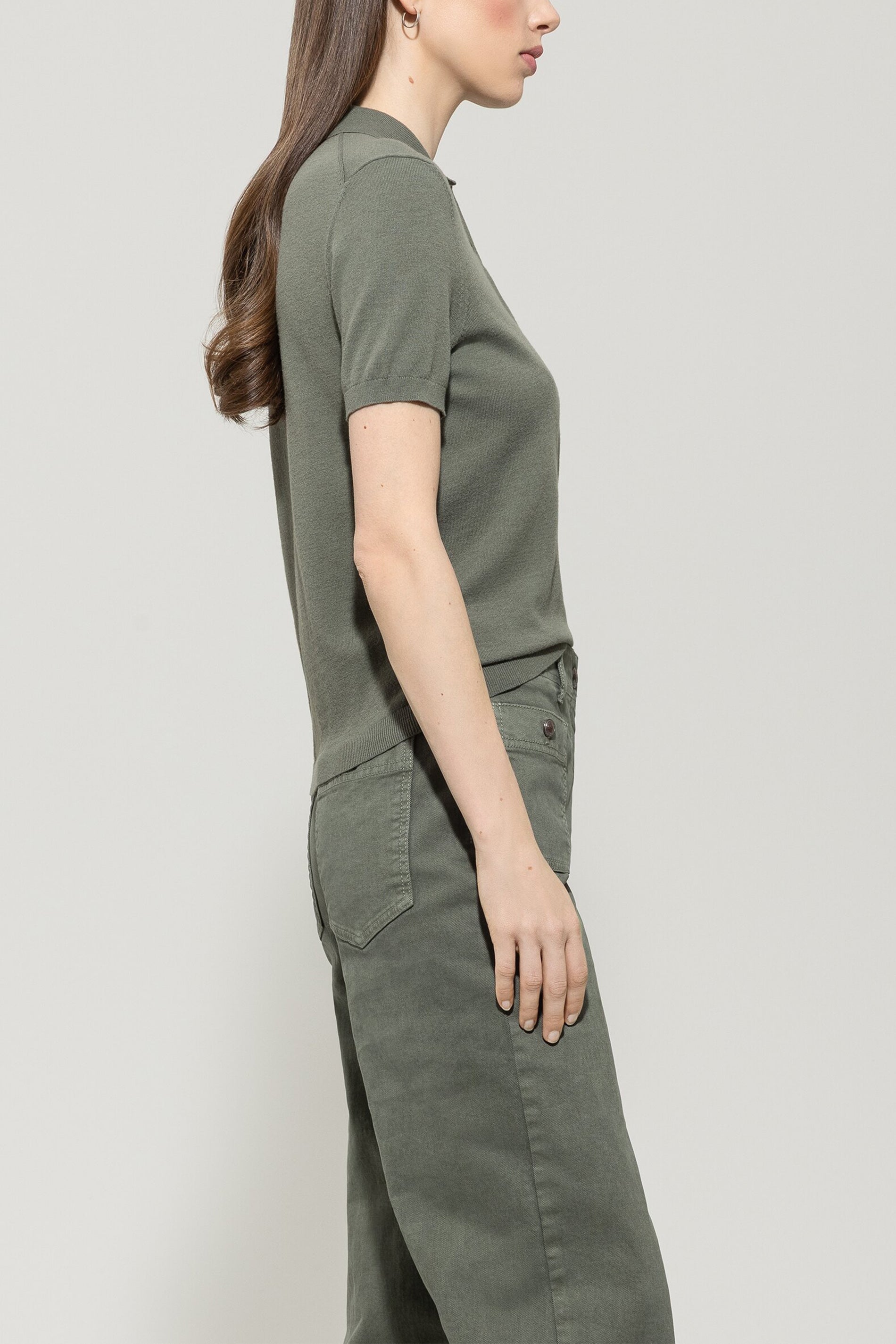 Polo-Shirt aus Woll-Mix - cool khaki - Standard | Model Seite