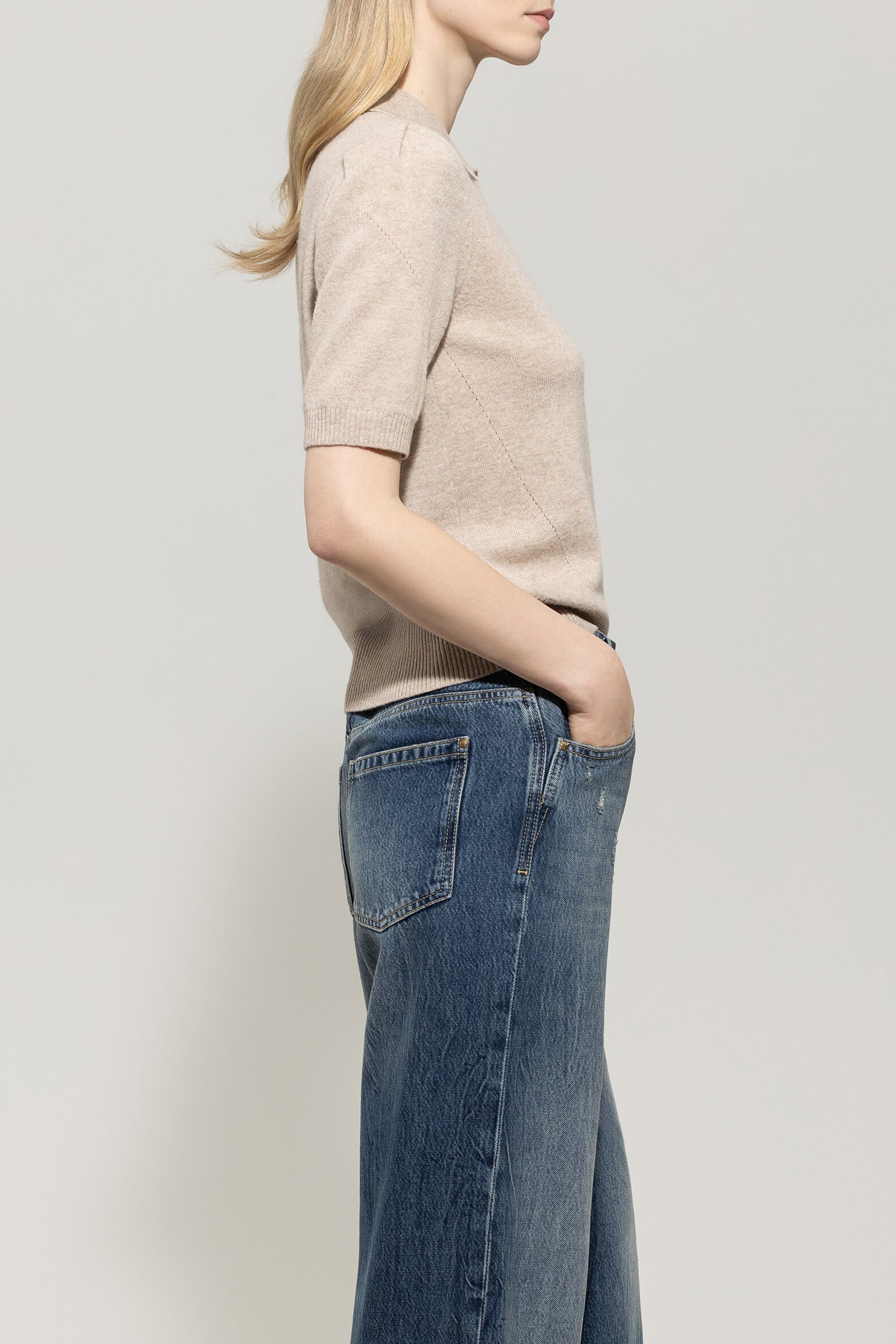 Polo aus Kaschmir-Mix - biscuit - Standard | Model Seite