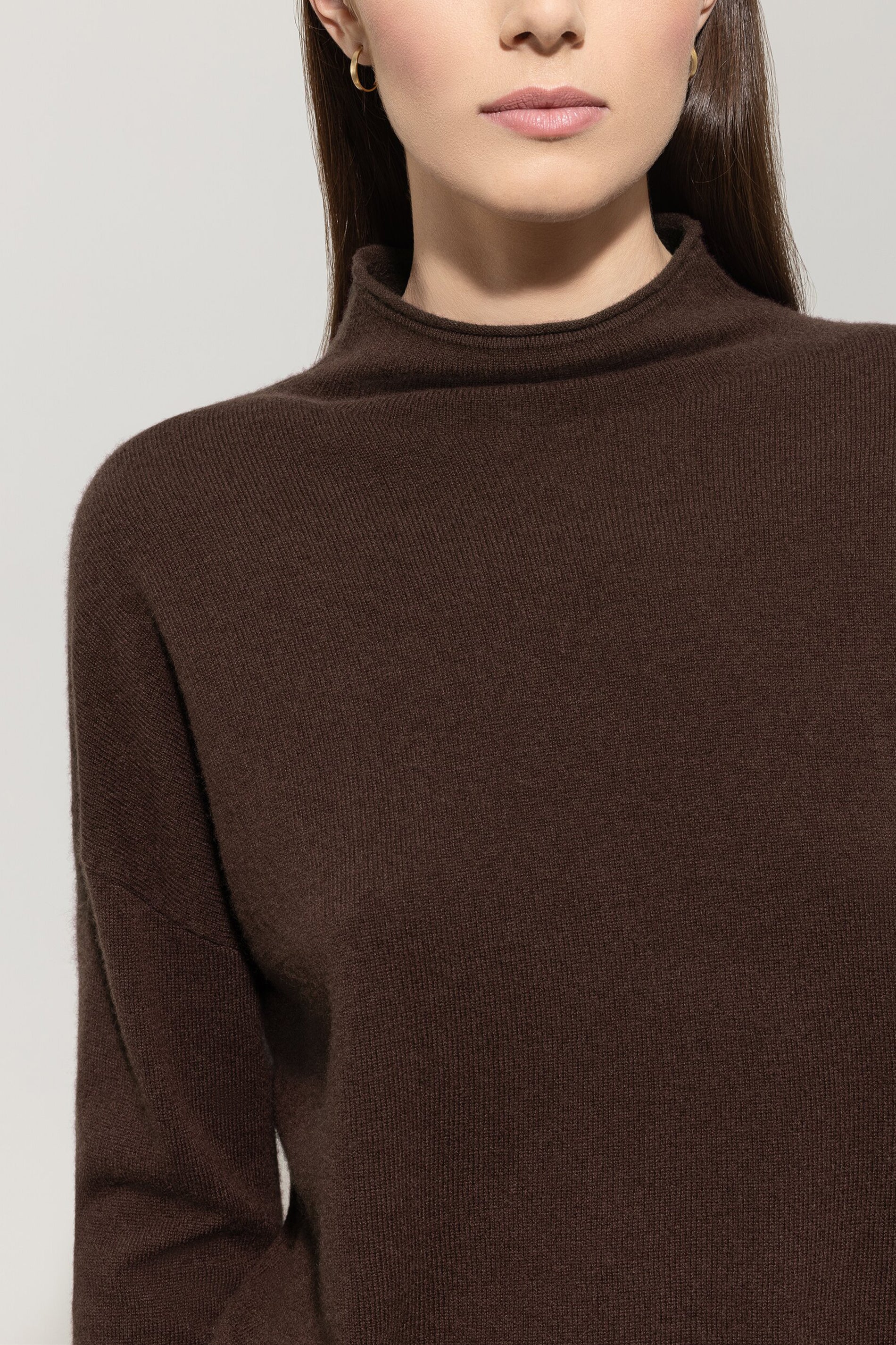 Pullover aus Kaschmir-Mix - espresso - Standard | Model Detail