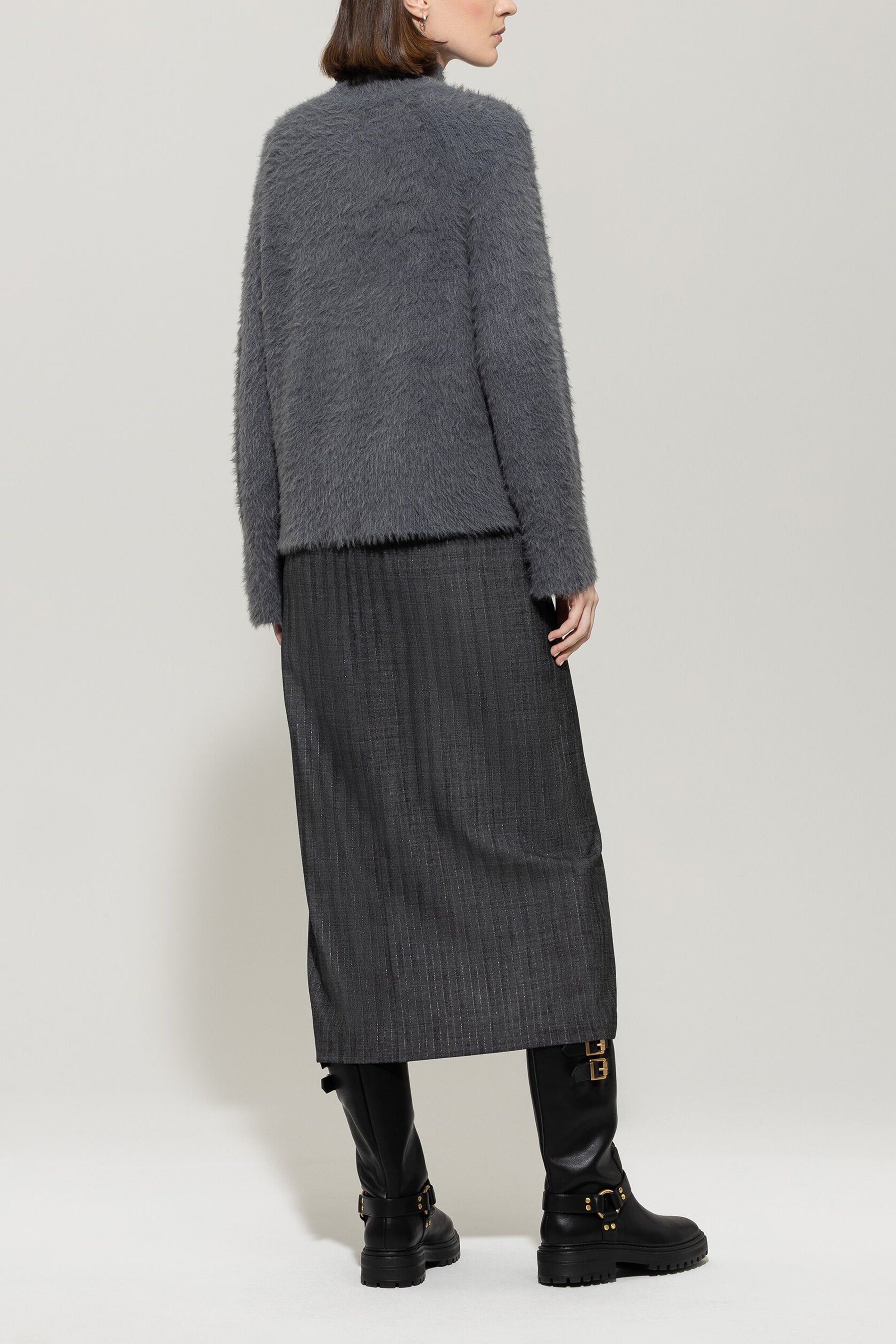 Pullover in Fell-Optik - urban grey - Standard | Model Rück