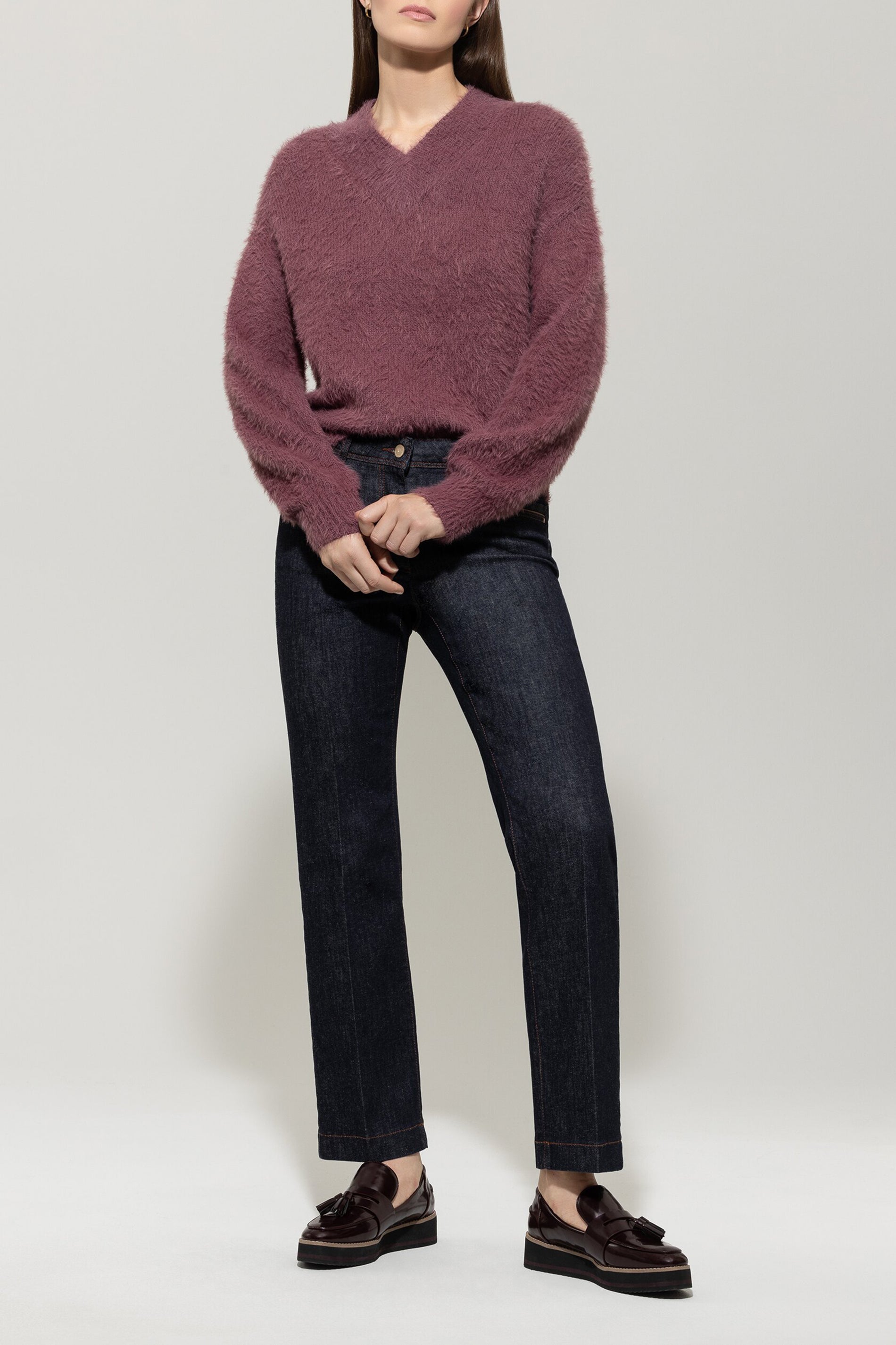 V-Pullover aus Woll-Mix - heather - Standard | Model Front