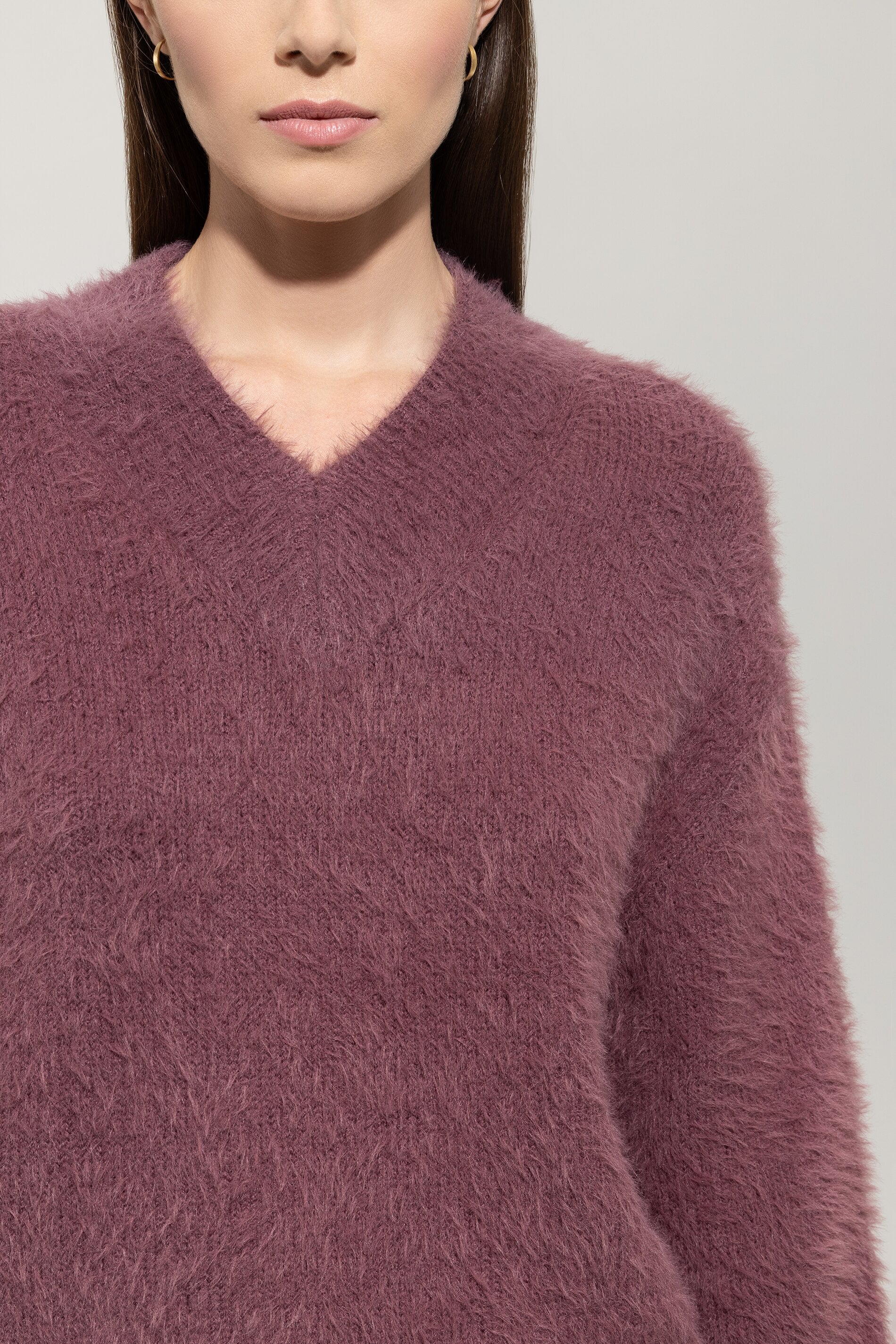 V-Pullover aus Woll-Mix - heather - Standard | Model Detail