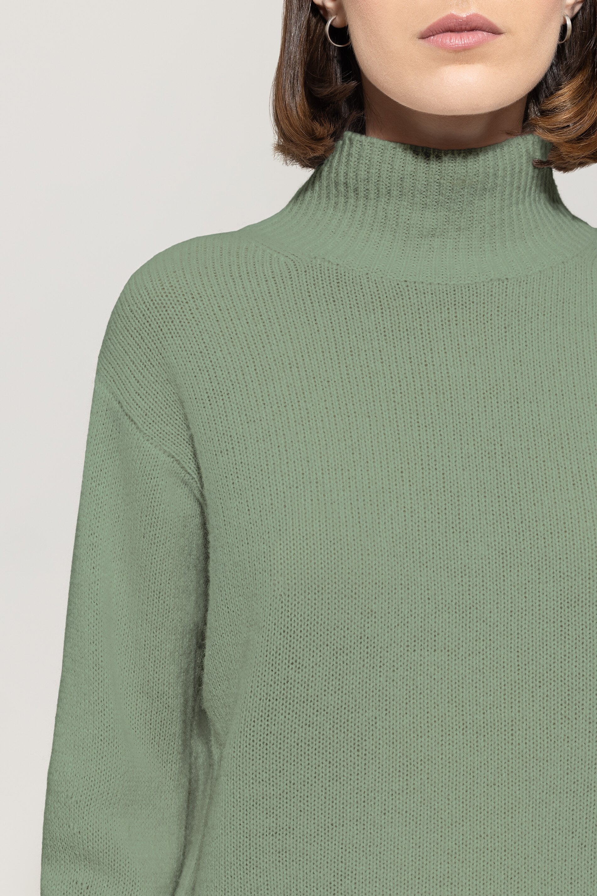 Pullover aus Kaschmir-Mix - salbei - Standard | Model Detail