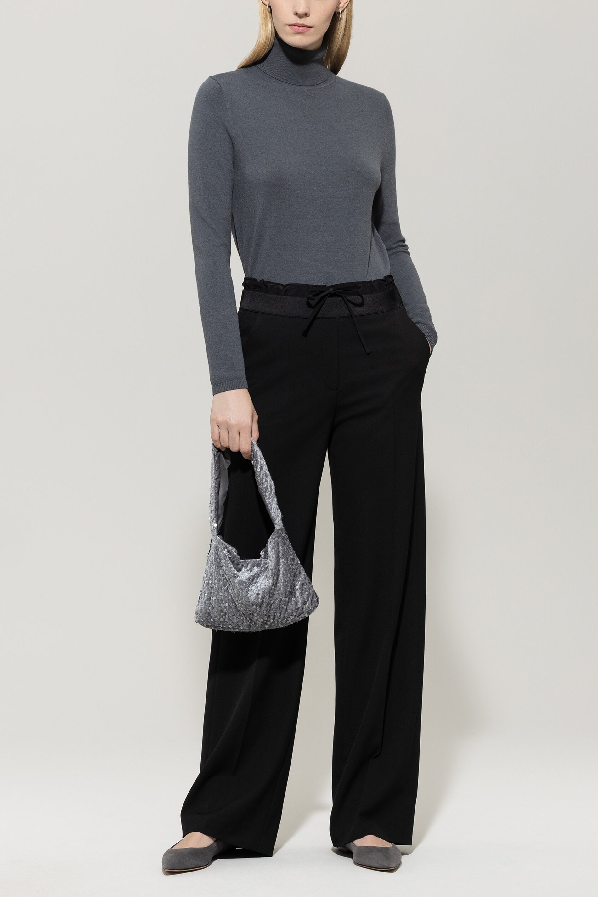 Rollkragen-Pulli aus Woll-Mix - urban grey - Standard | Model Front