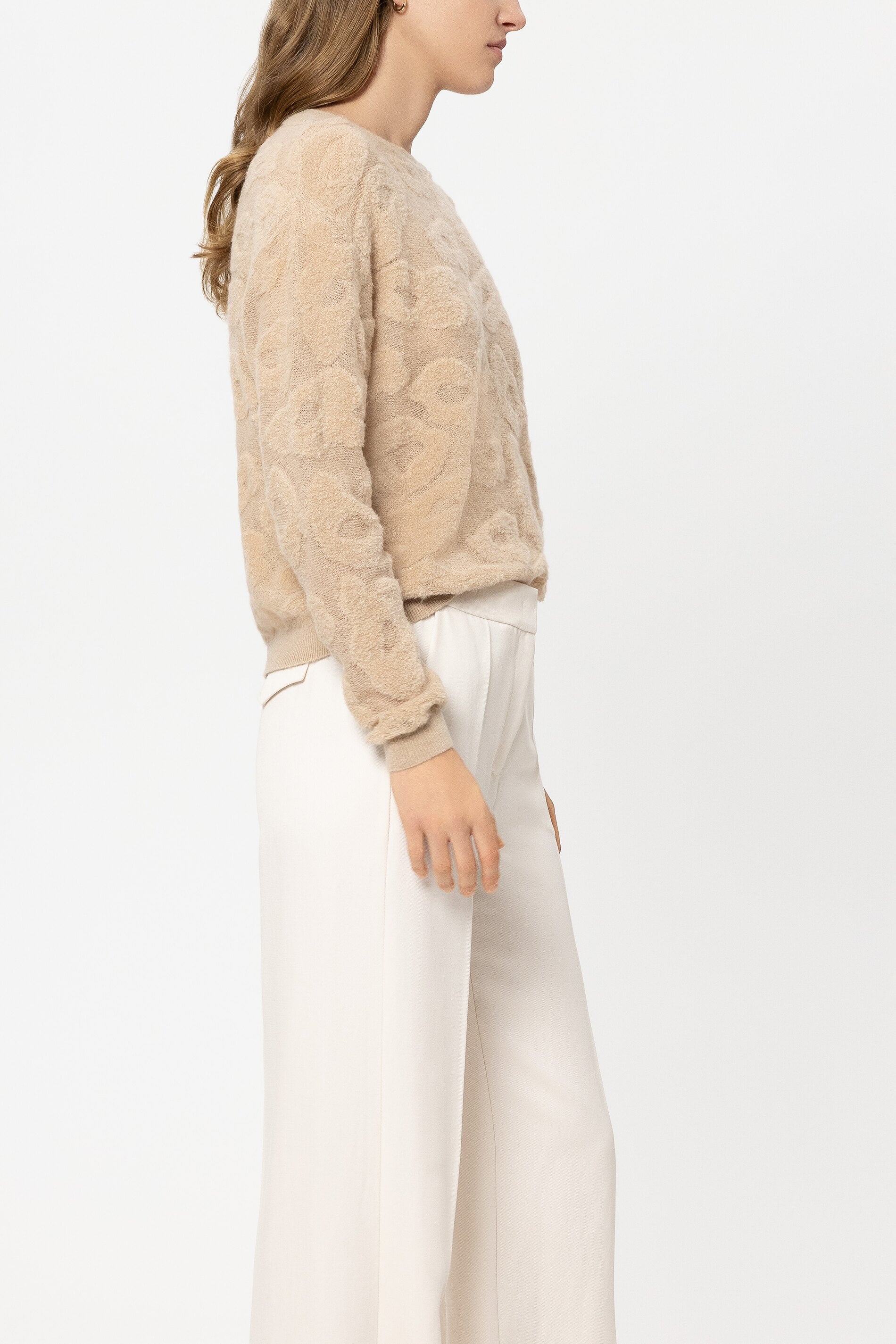 Pullover mit Leo-Pattern - soft camel - Standard | Model Seite