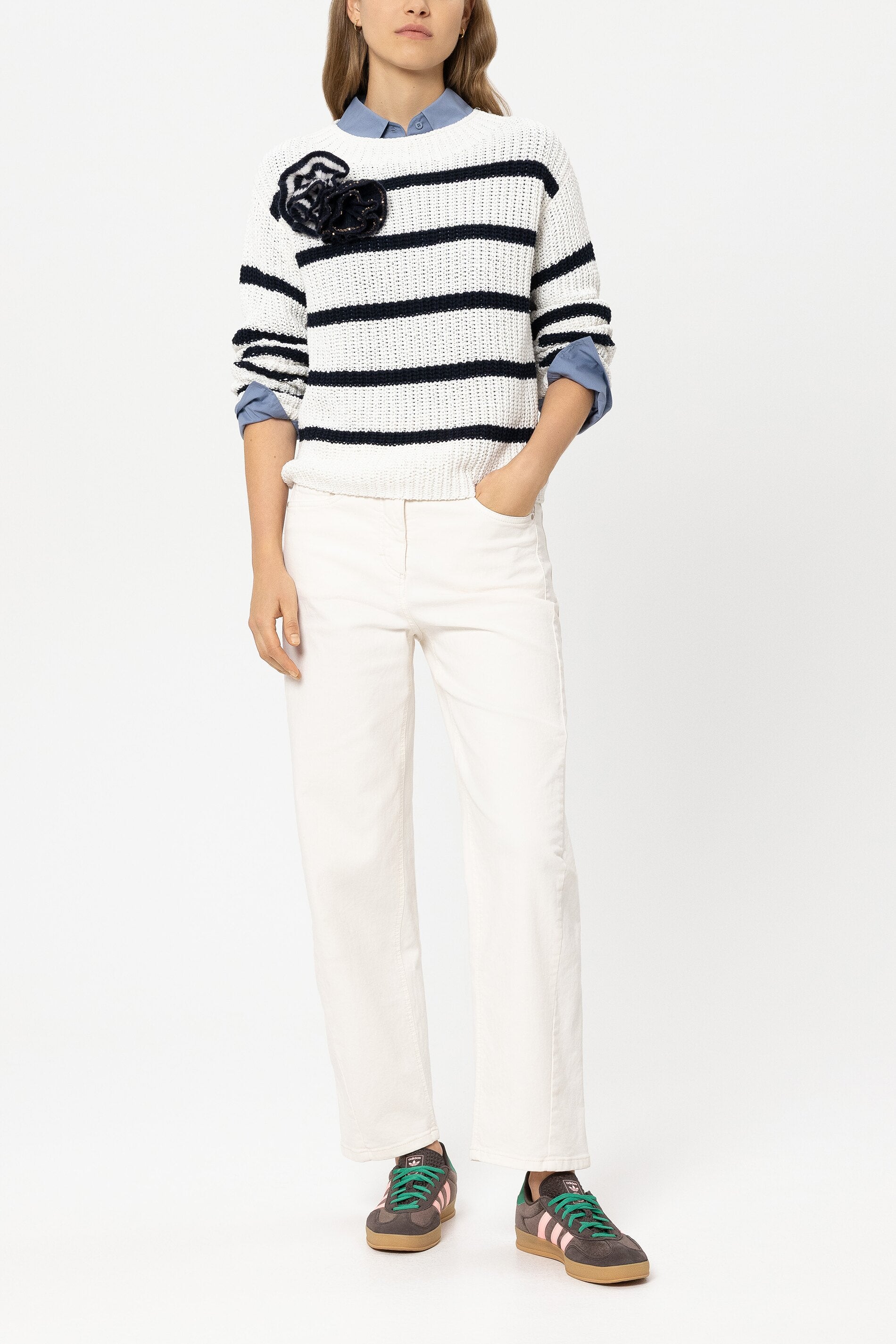 Ringel-Pullover aus Leinen-Mix - cream / navy - Standard | Model Front