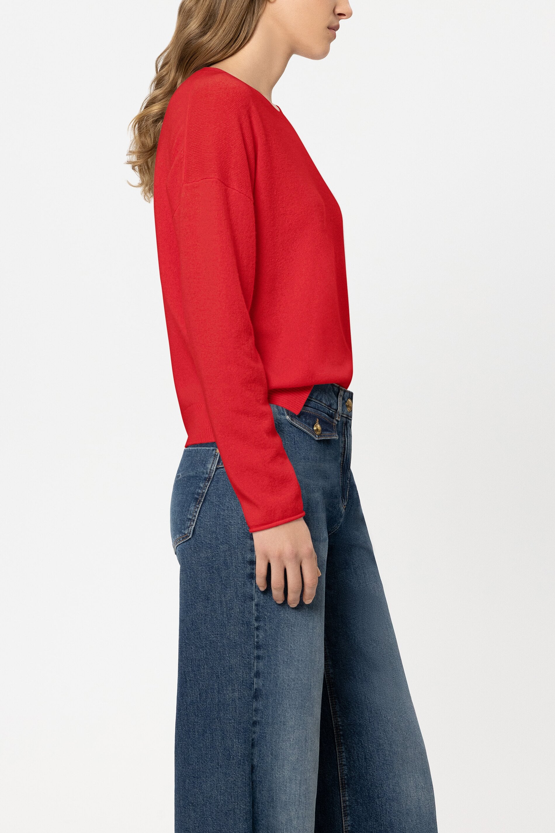 Pullover aus Kaschmir-Mix - cherry red - Standard | Model Seite