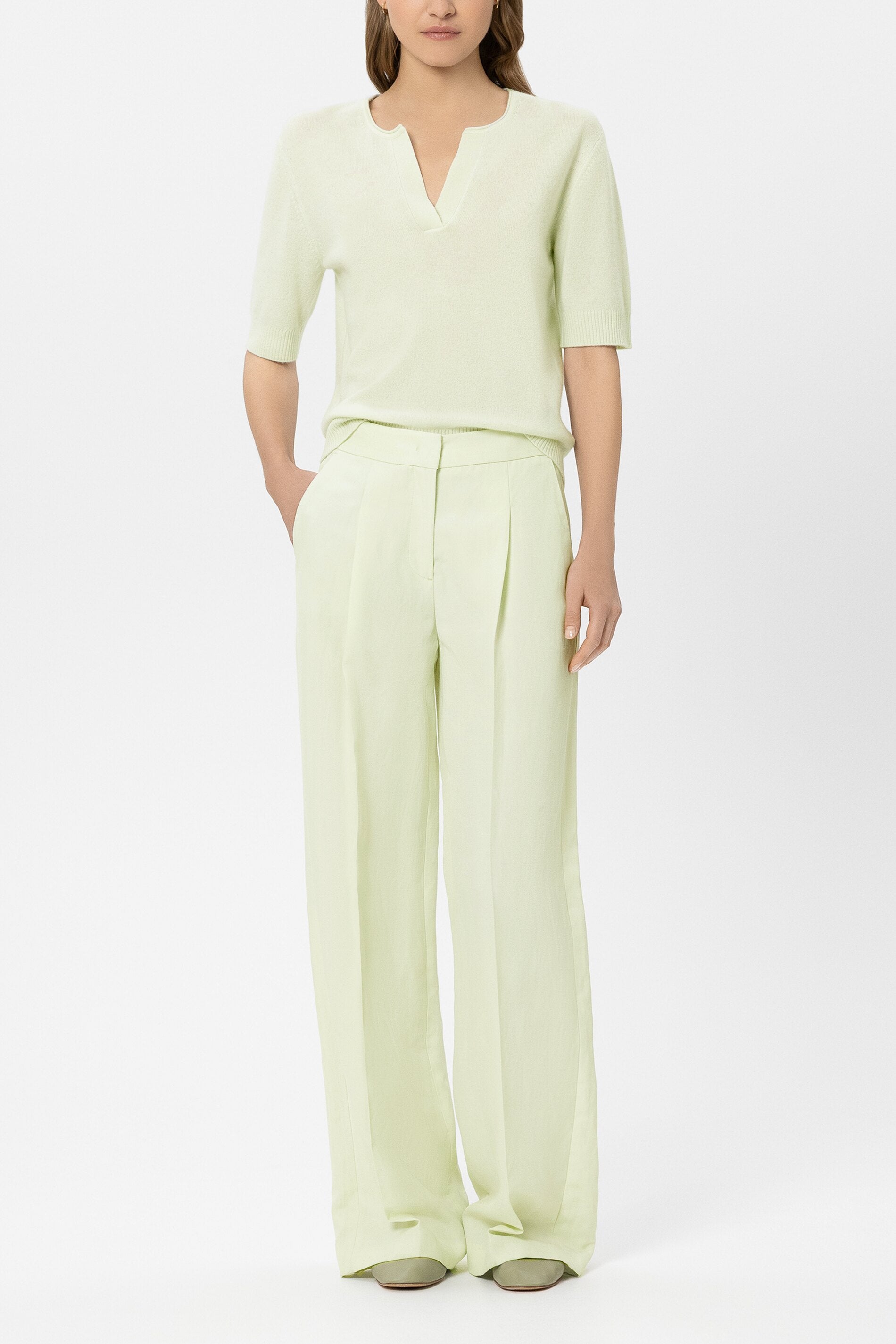 Pullover aus Kaschmir-Mix - pistachio - Standard | Model Front