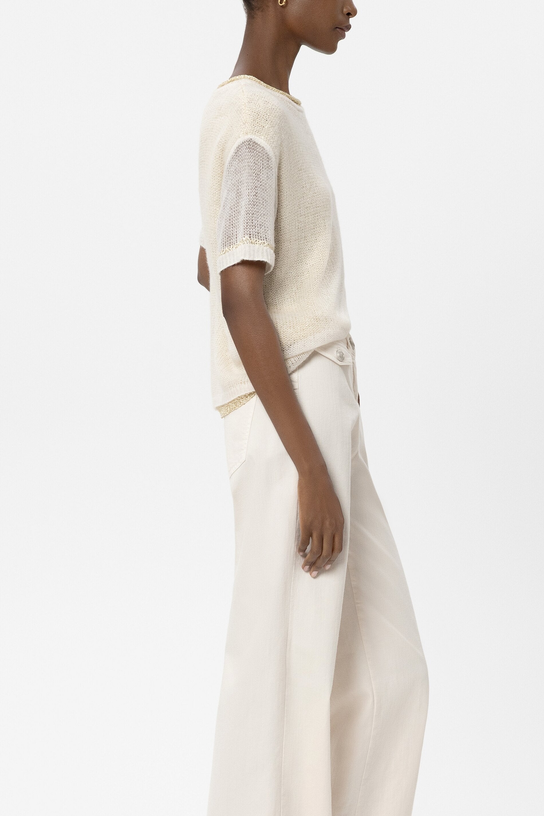 Pailletten-Kurzarm-Pullover - milk - Standard | Model Seite