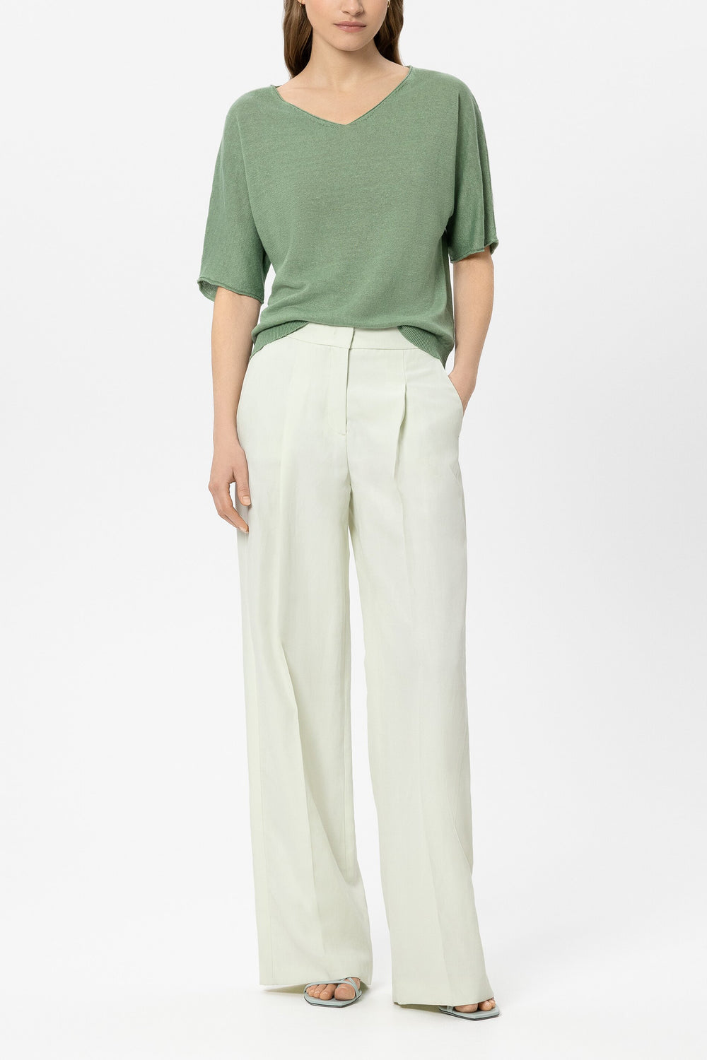 Pull en lin avec col en V - vert mousse - Standard