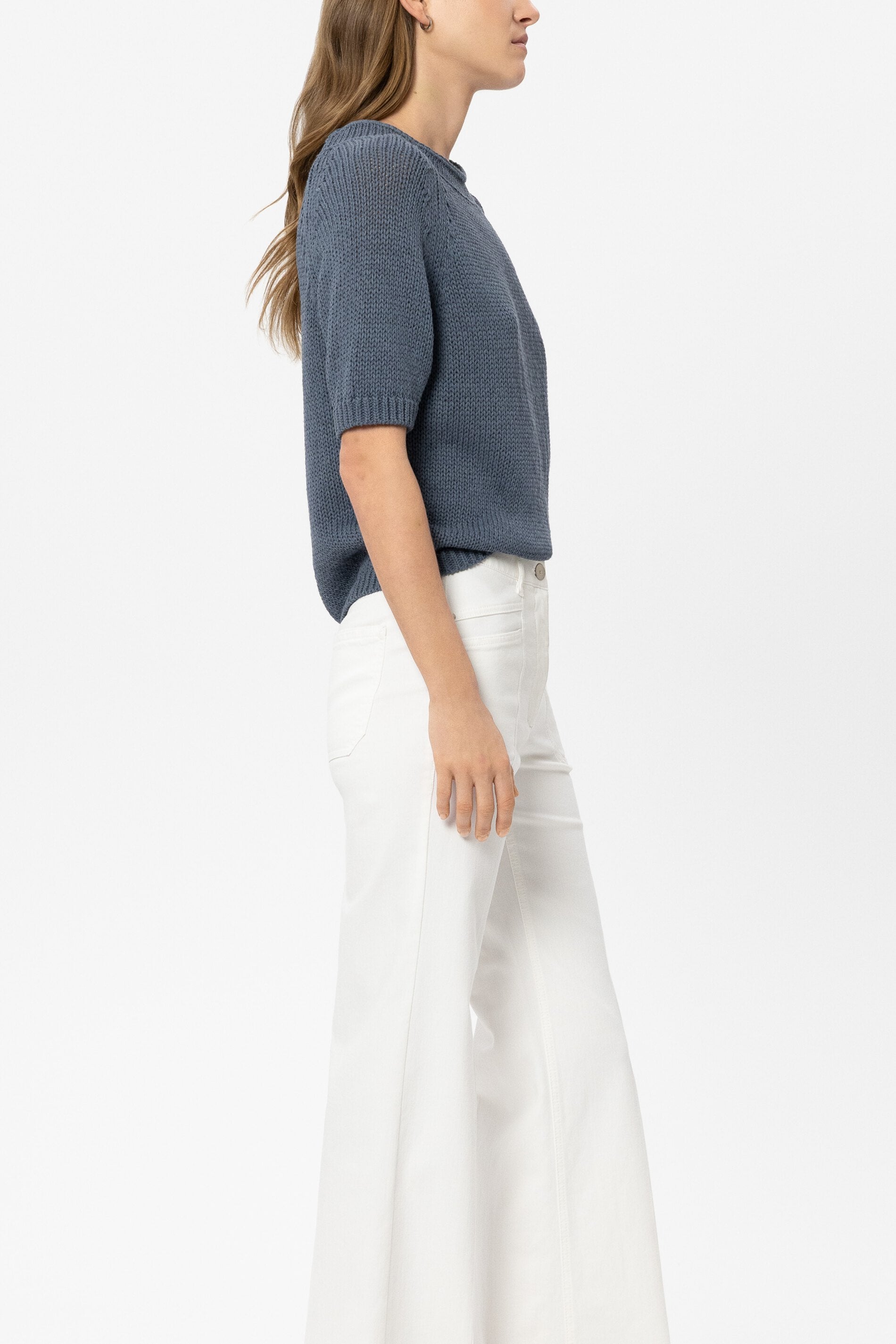 Pullover aus Leinen-Mix - tinted blue - Standard | Model Seite