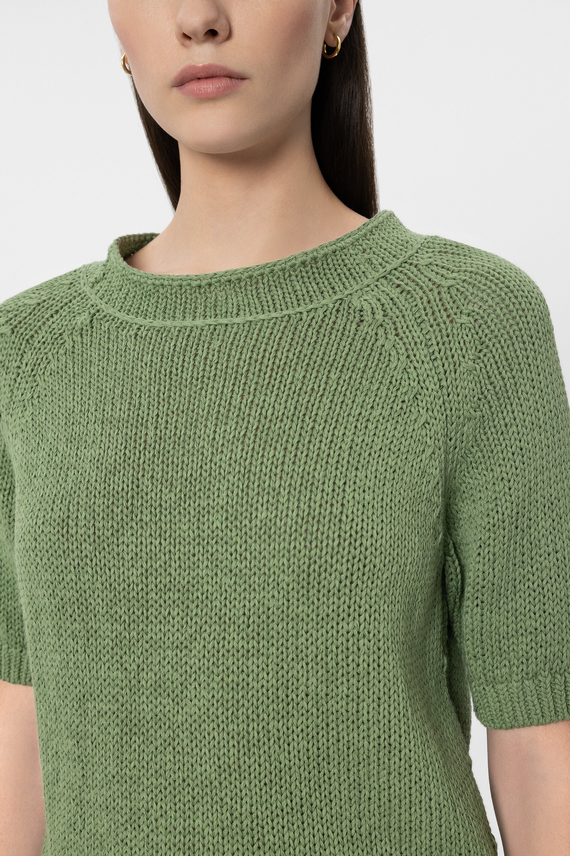 Pullover aus Leinen-Mix - moss green - Standard | Model Detail