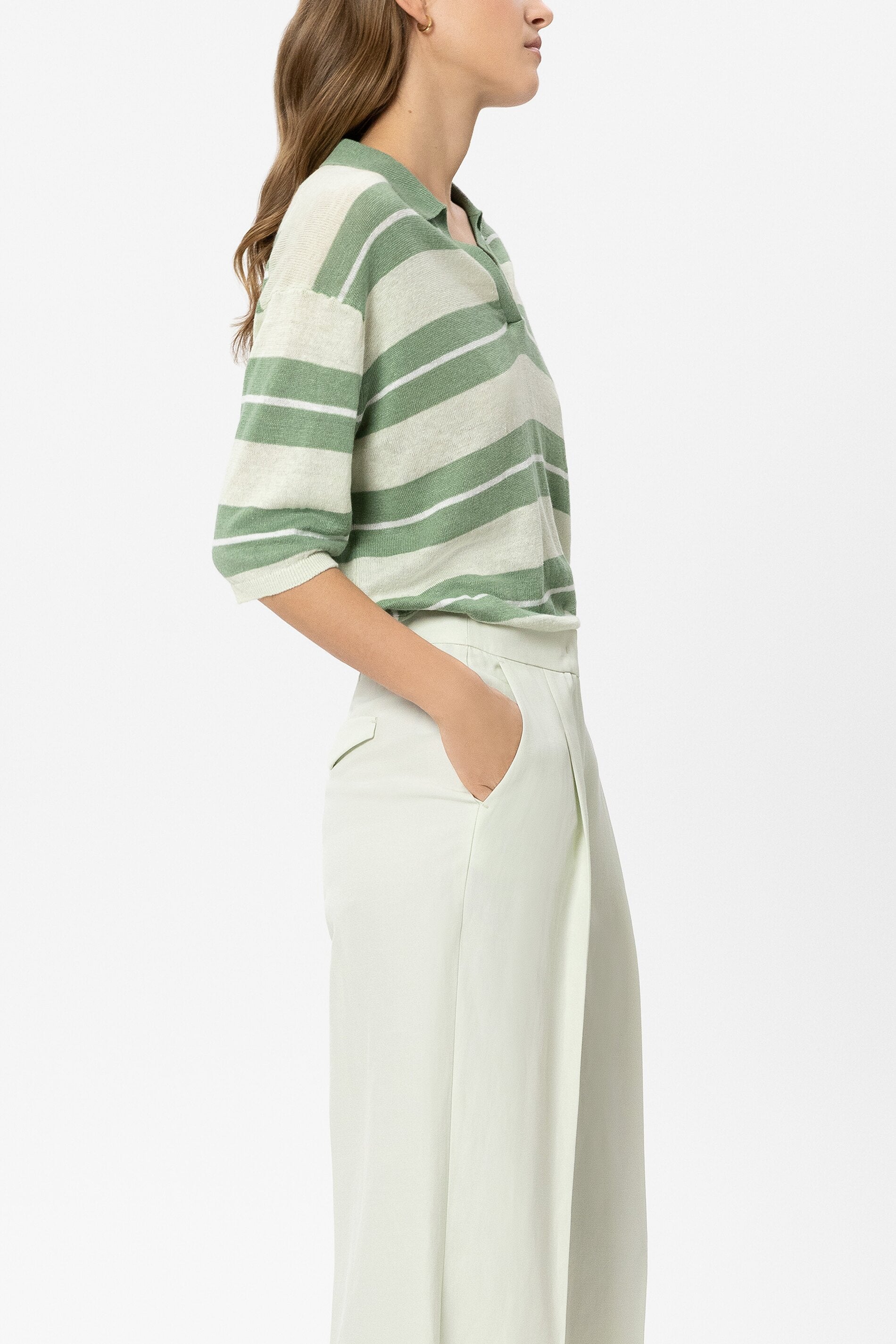 Leinen-Polo mit Preppy-Stripe - moss green / pistachio - Standard | Model Seite