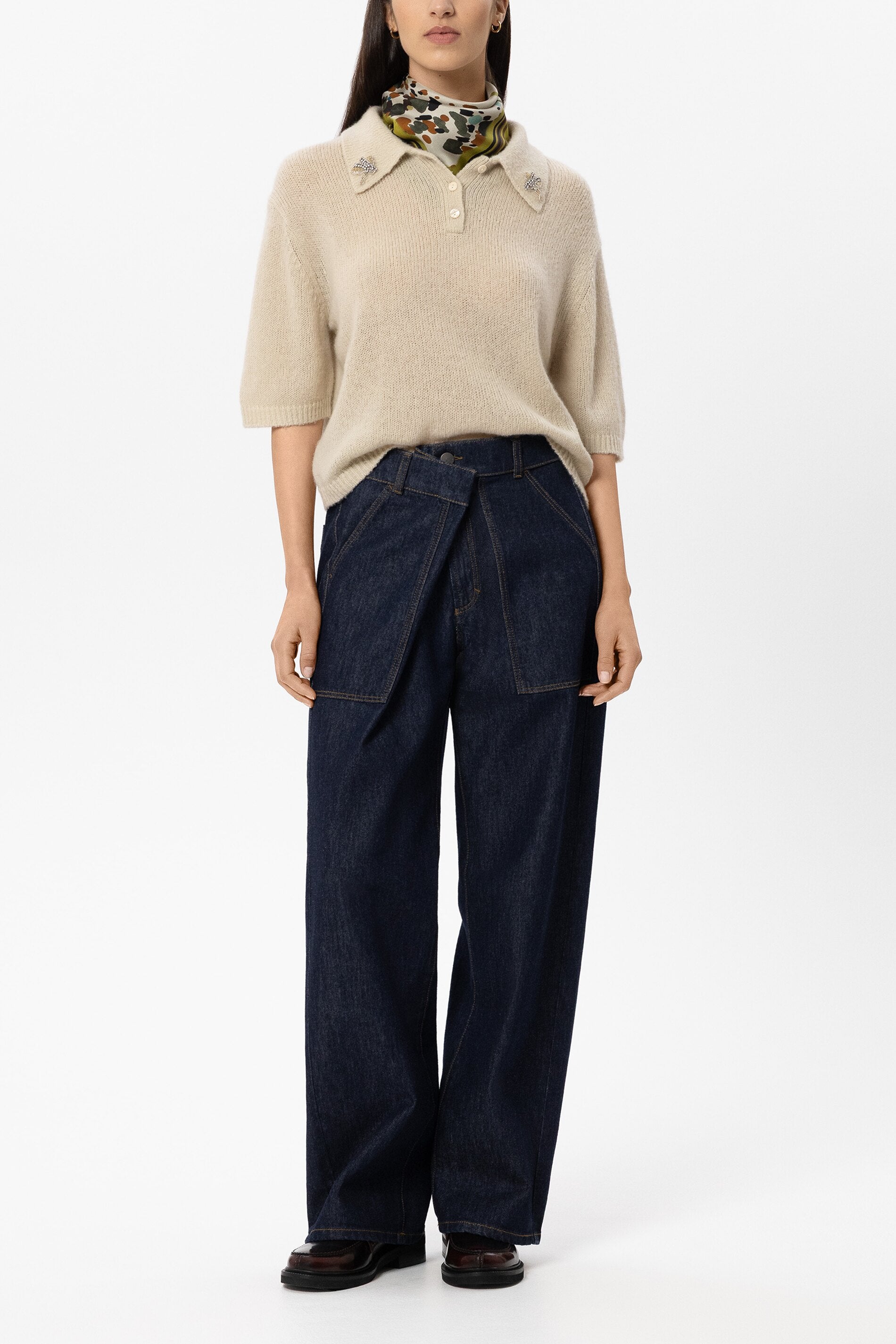 Polo aus Woll-Mix - ginger - mit Schmucksteine | Model Front