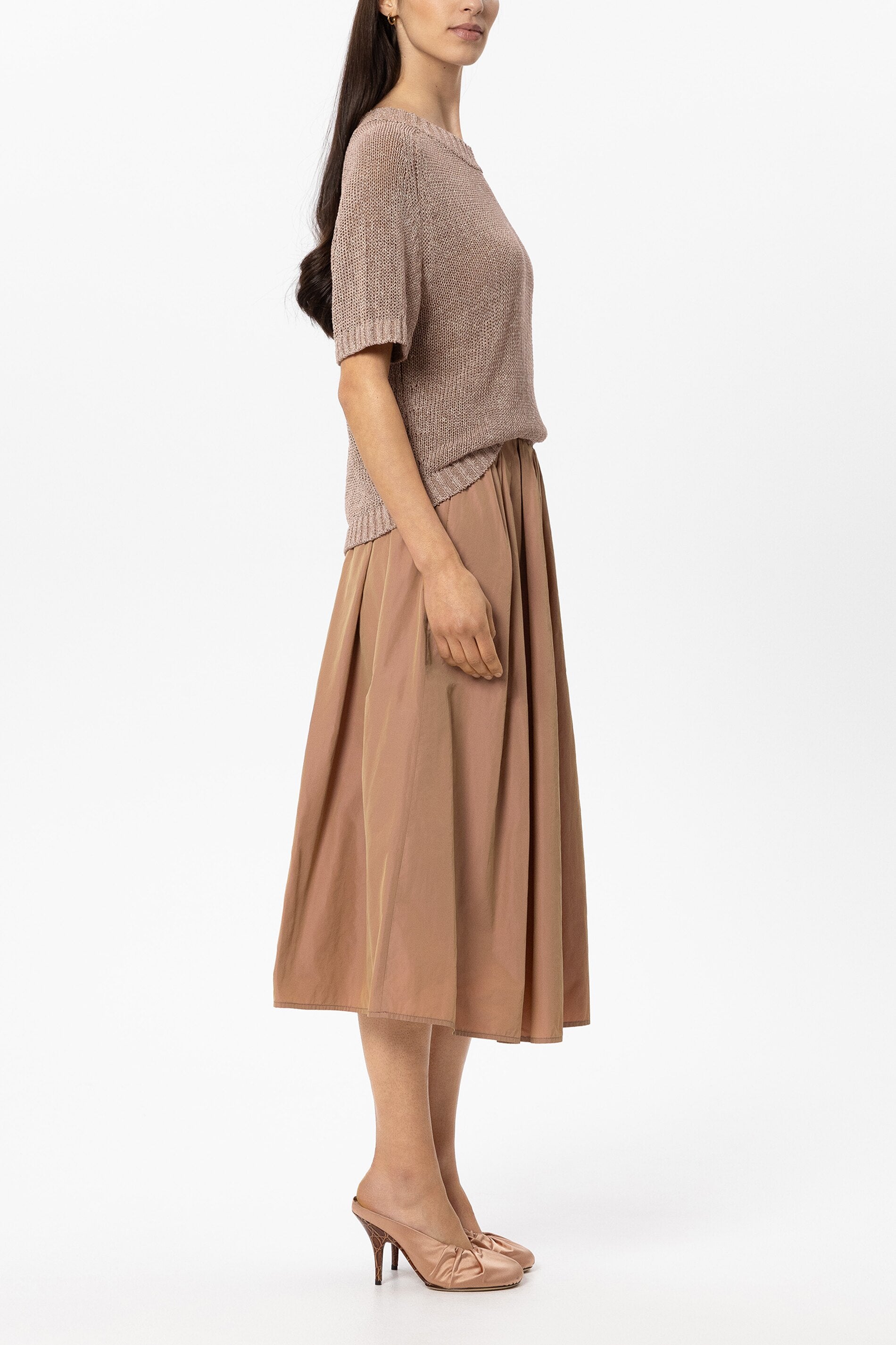 Pullover aus Leinen-Mix - nude - Standard | Model Seite
