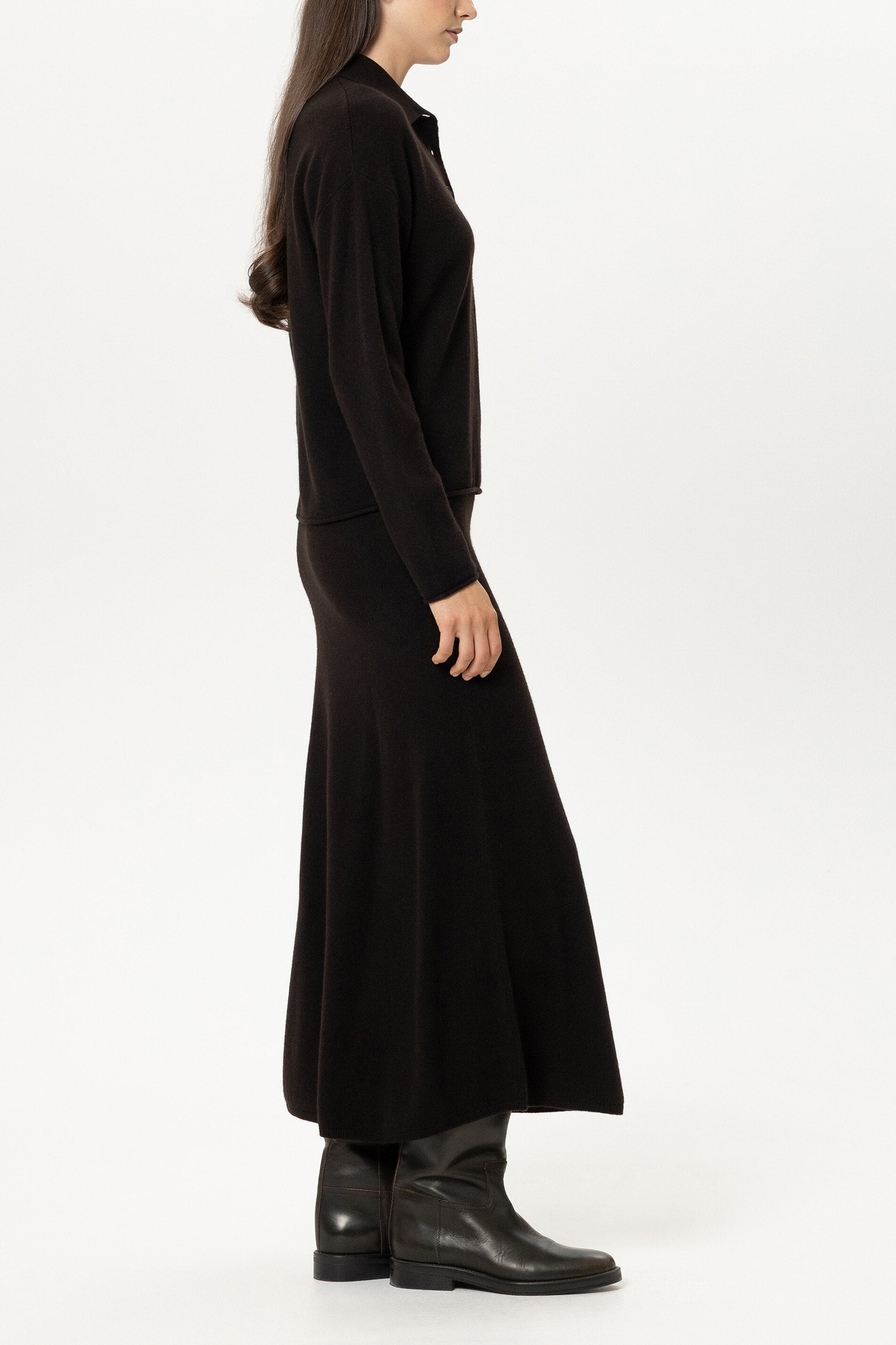 Polo aus Kaschmir-Mix - truffle - Standard | Model Seite