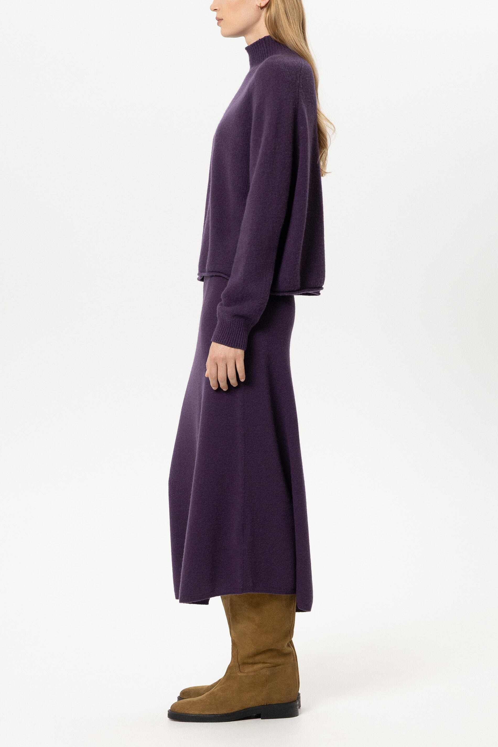 Turtleneck aus Kaschmir-Mix - plum - Standard | Model Seite