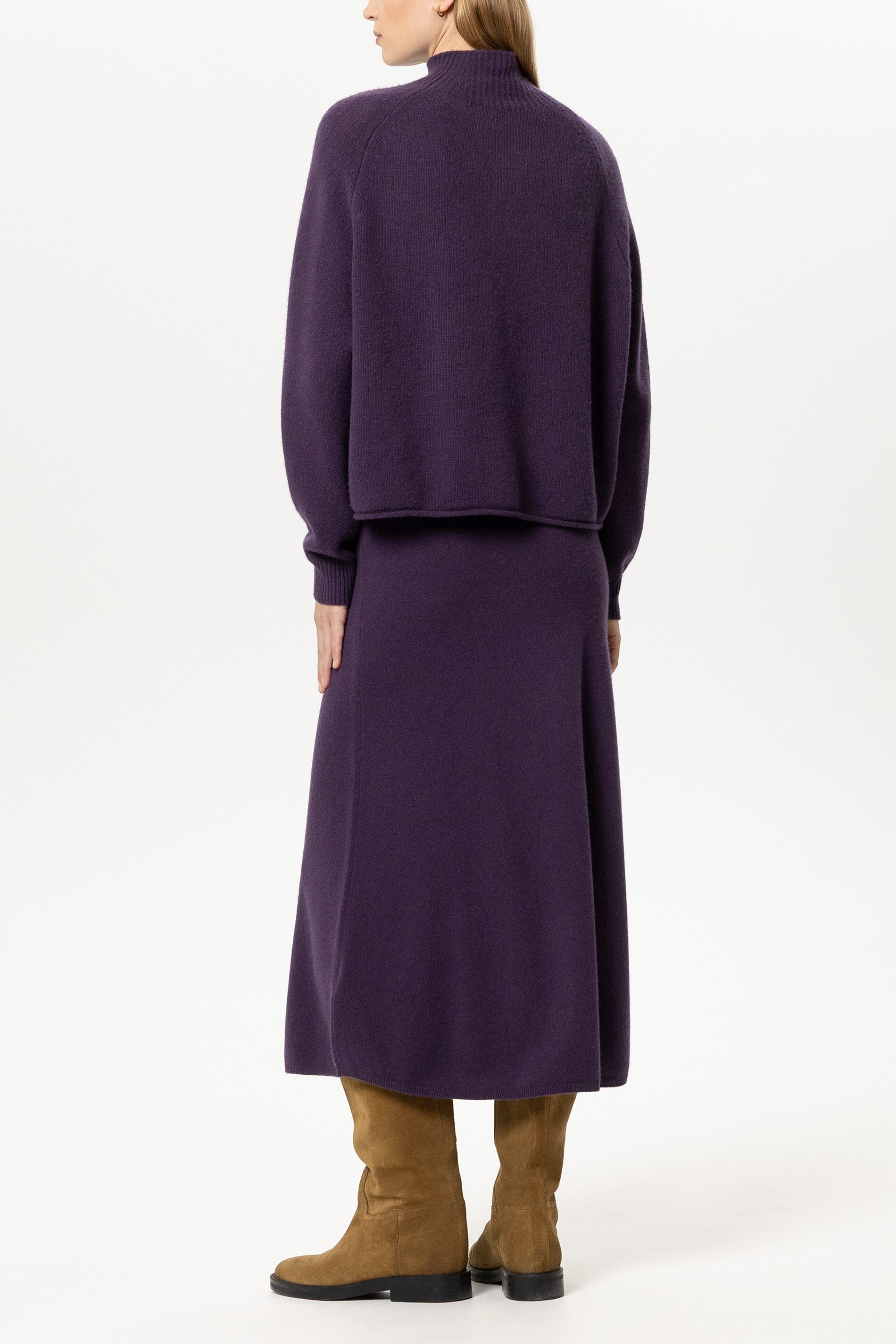 Turtleneck aus Kaschmir-Mix - plum - Standard | Model Rück