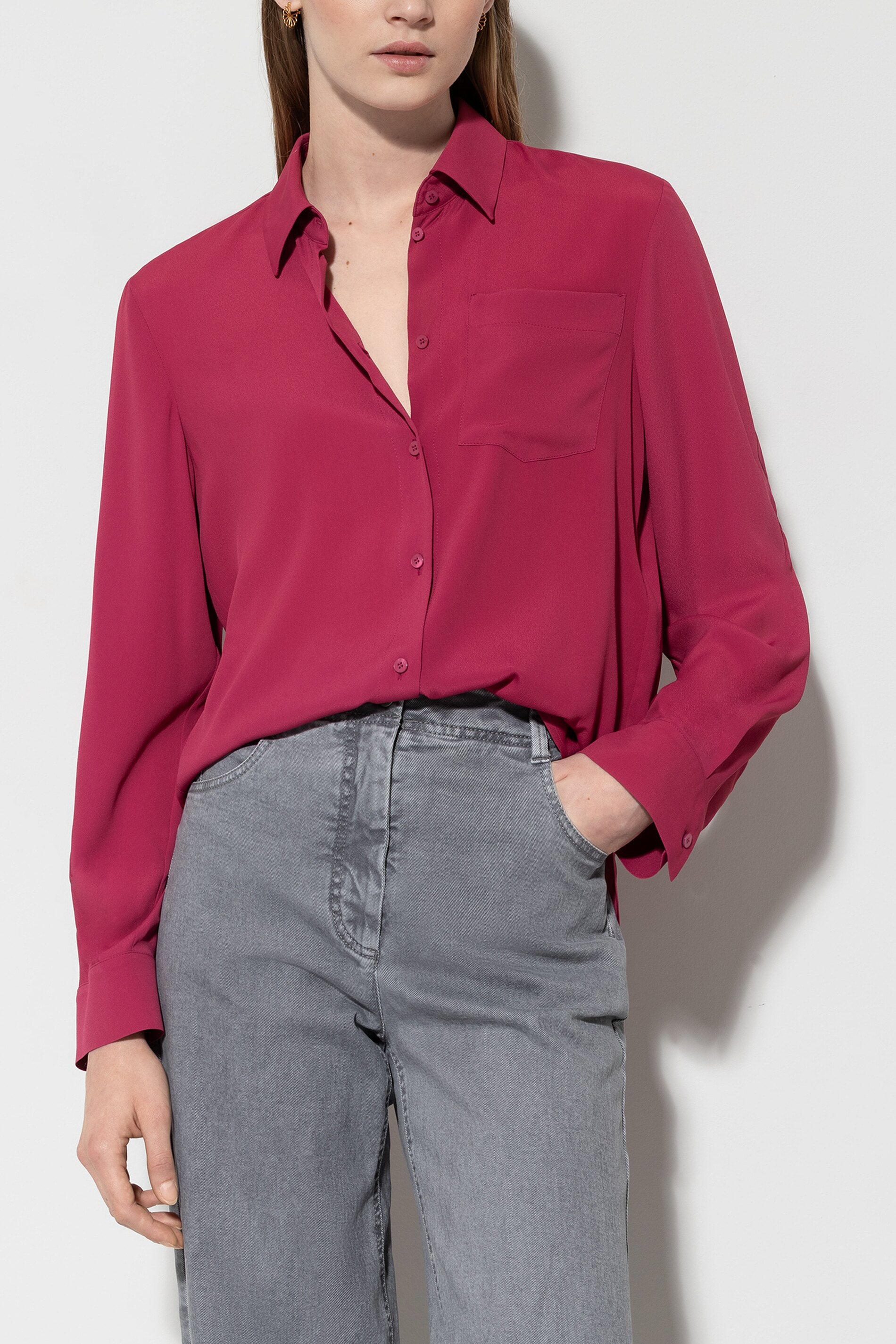 Hemdbluse aus Seiden-Mix - berry pink - Standard | Model Front