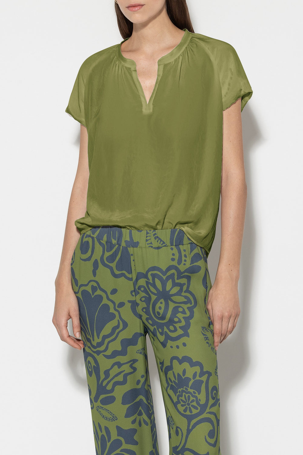 Flowing Tunic Top - moss green - Standard