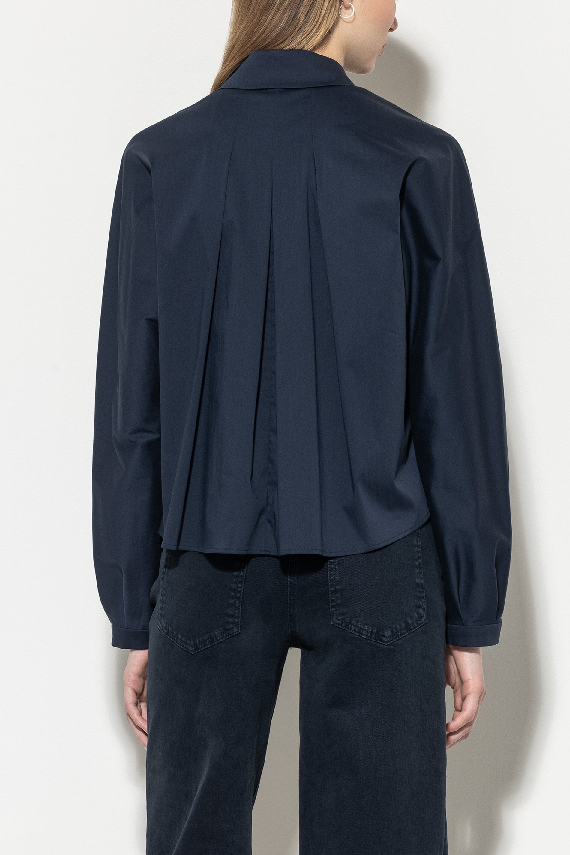 Hemdbluse aus Baumwoll-Mix - midnight blue - Standard | Model Rück