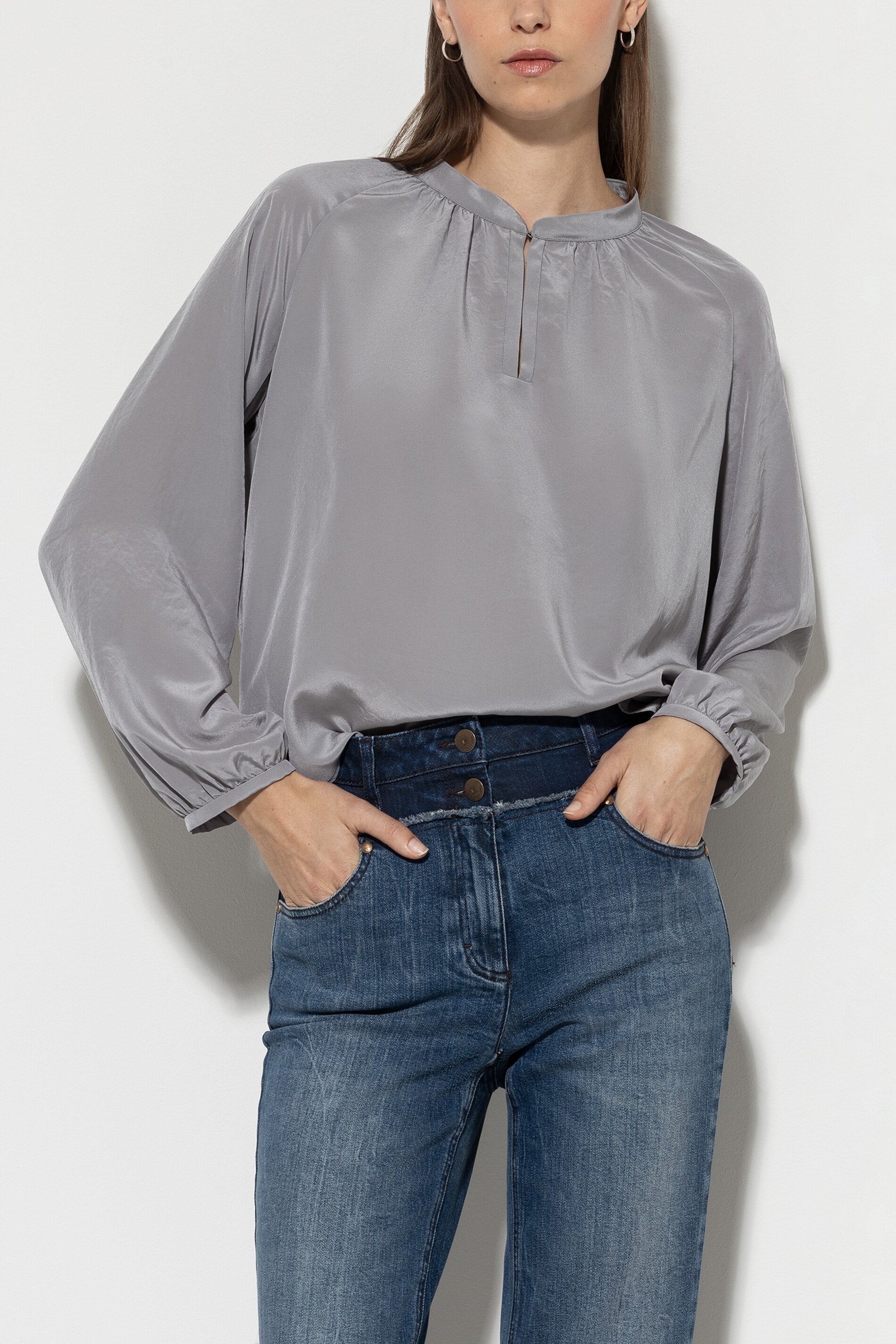 Langarm-Tunikabluse - silver grey - Standard | Model Front