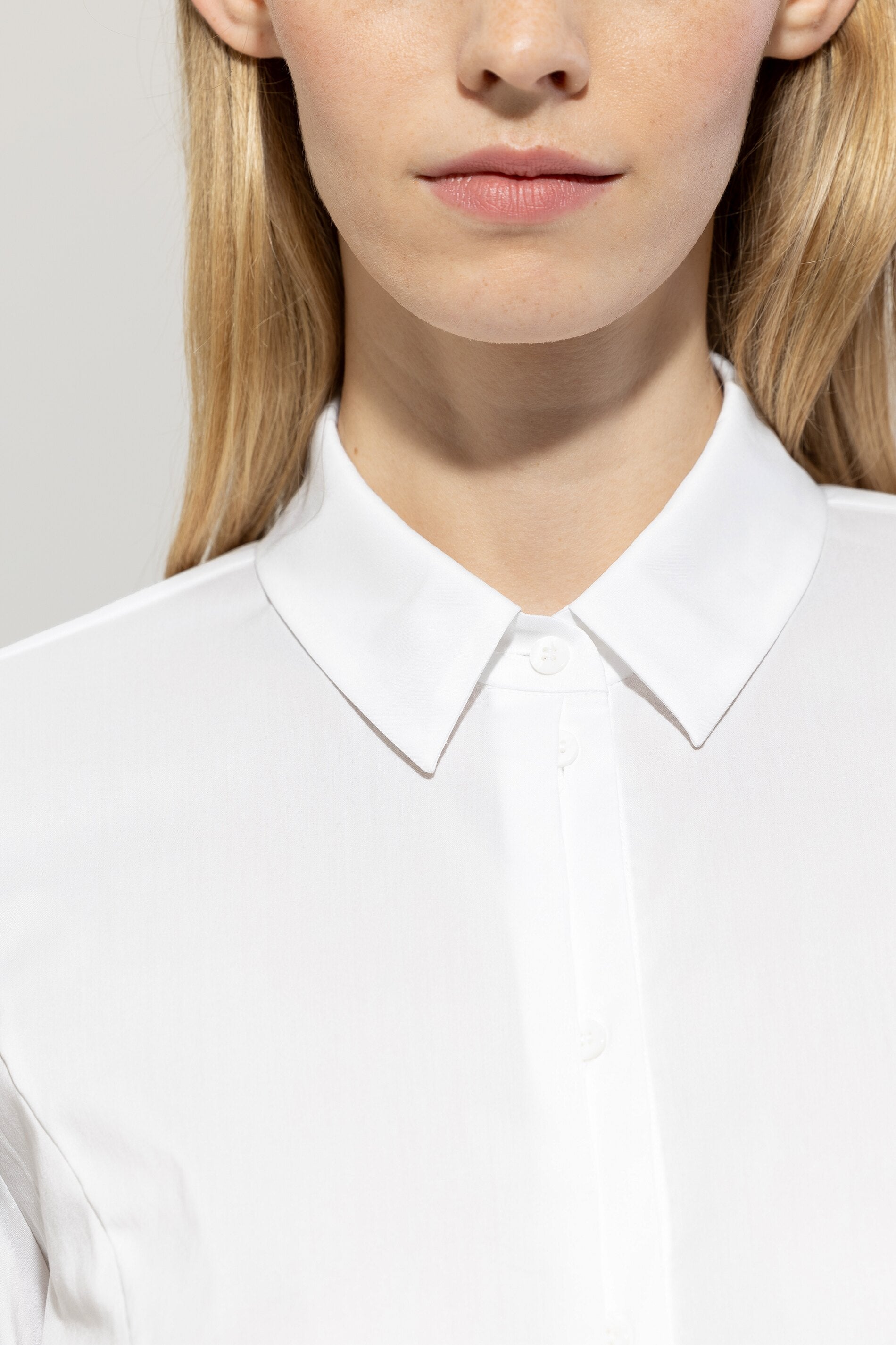 Popeline Stretch Bluse - white - Standard | Model Detail