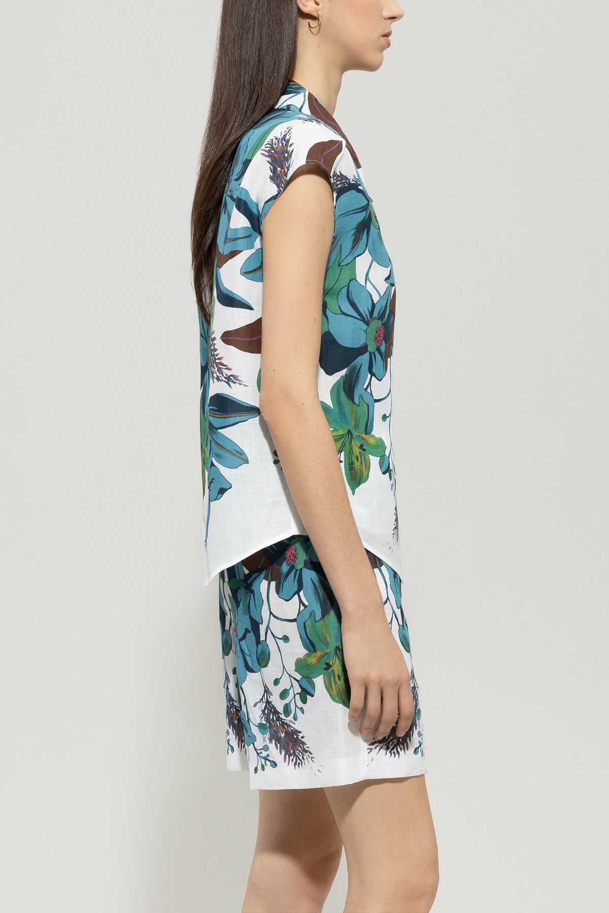 Hemdbluse mit Hawaii-Print - multi - Standard | Model Seite