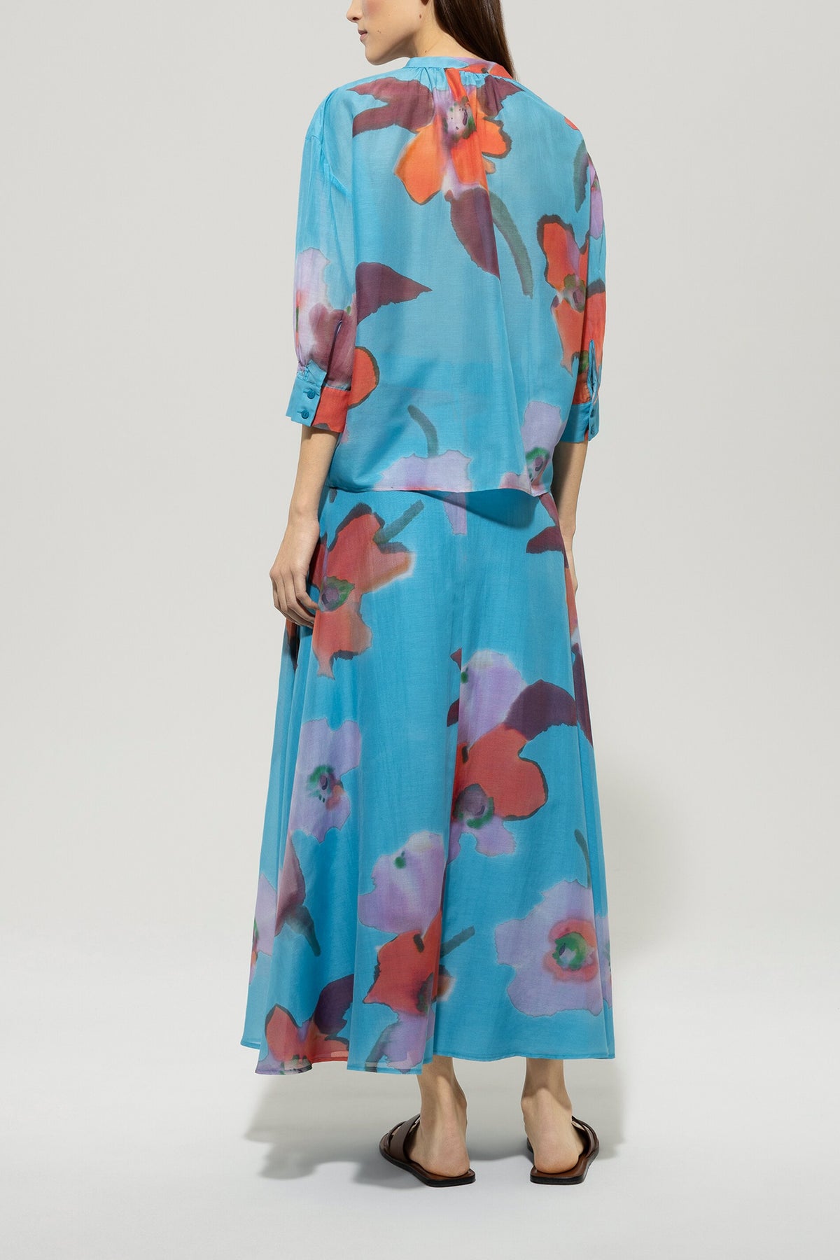 Bluse mit Hibiskus-Print - multi - Standard | Model Rück