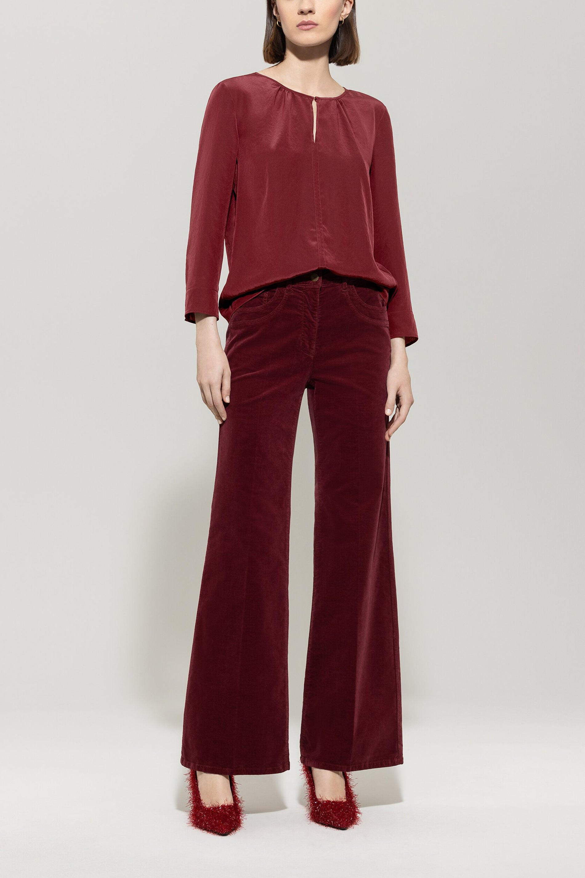 Fließendes Blusenshirt - berry red - Standard | Model Front