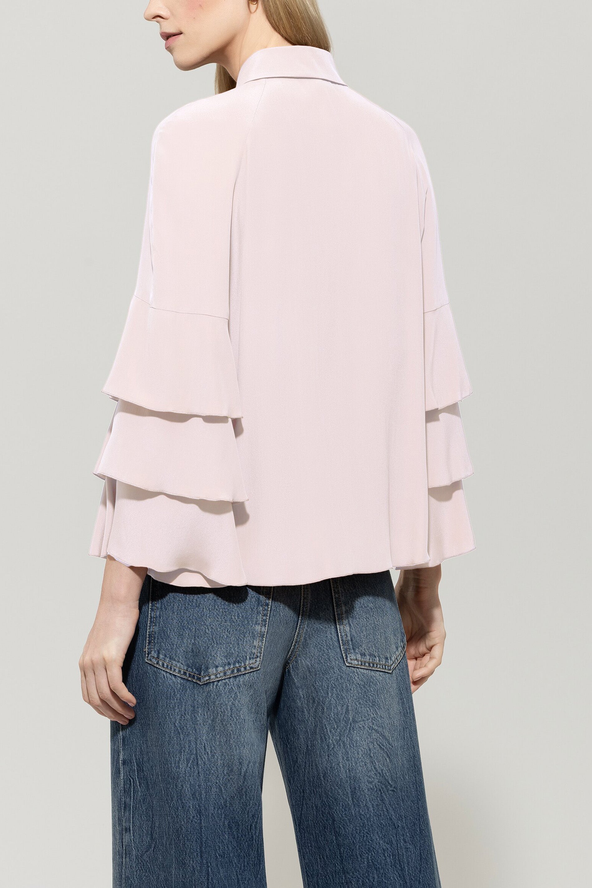 Bluse aus Seiden-Mix - creamy powder - Standard | Model Rück