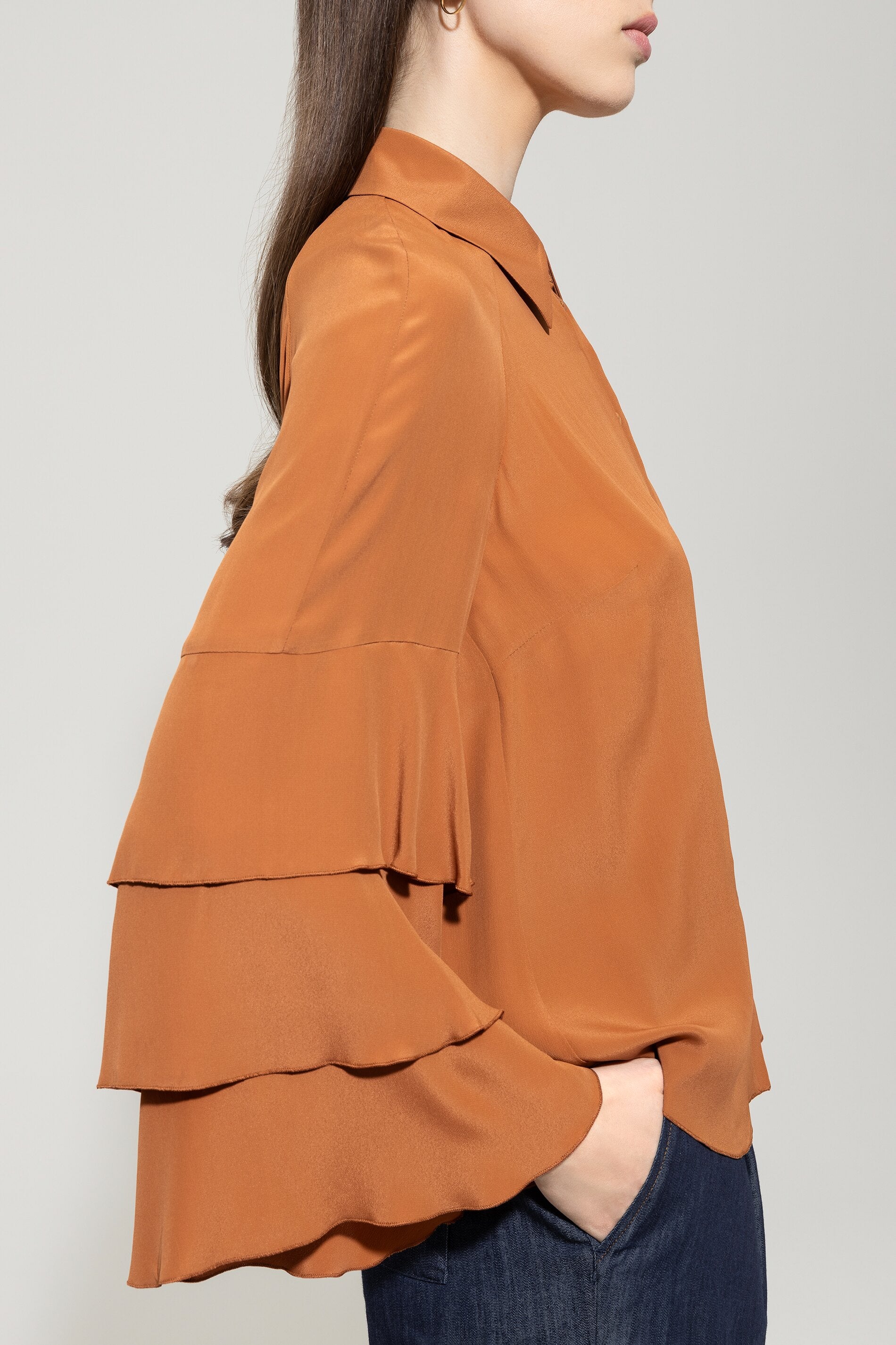 Bluse aus Seiden-Mix - cinnamon - Standard | Model Detail