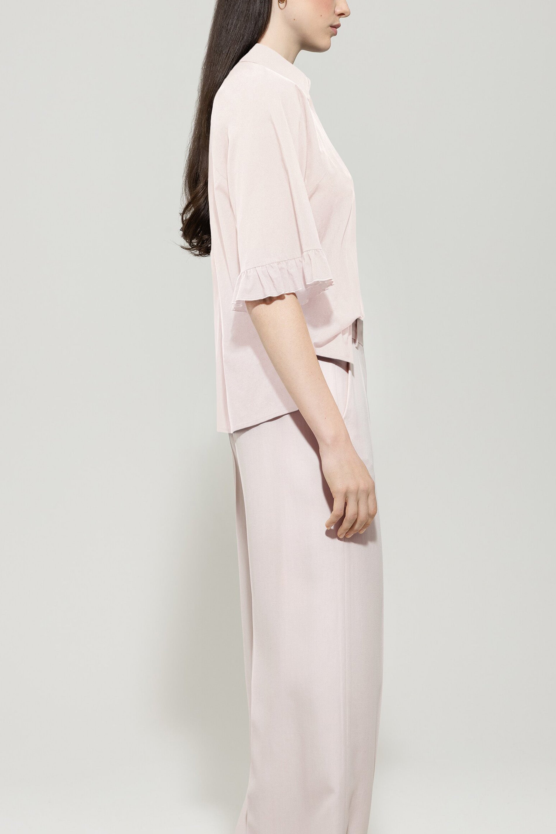 Bluse aus Baumwoll-Voile - creamy powder - Standard | Model Seite