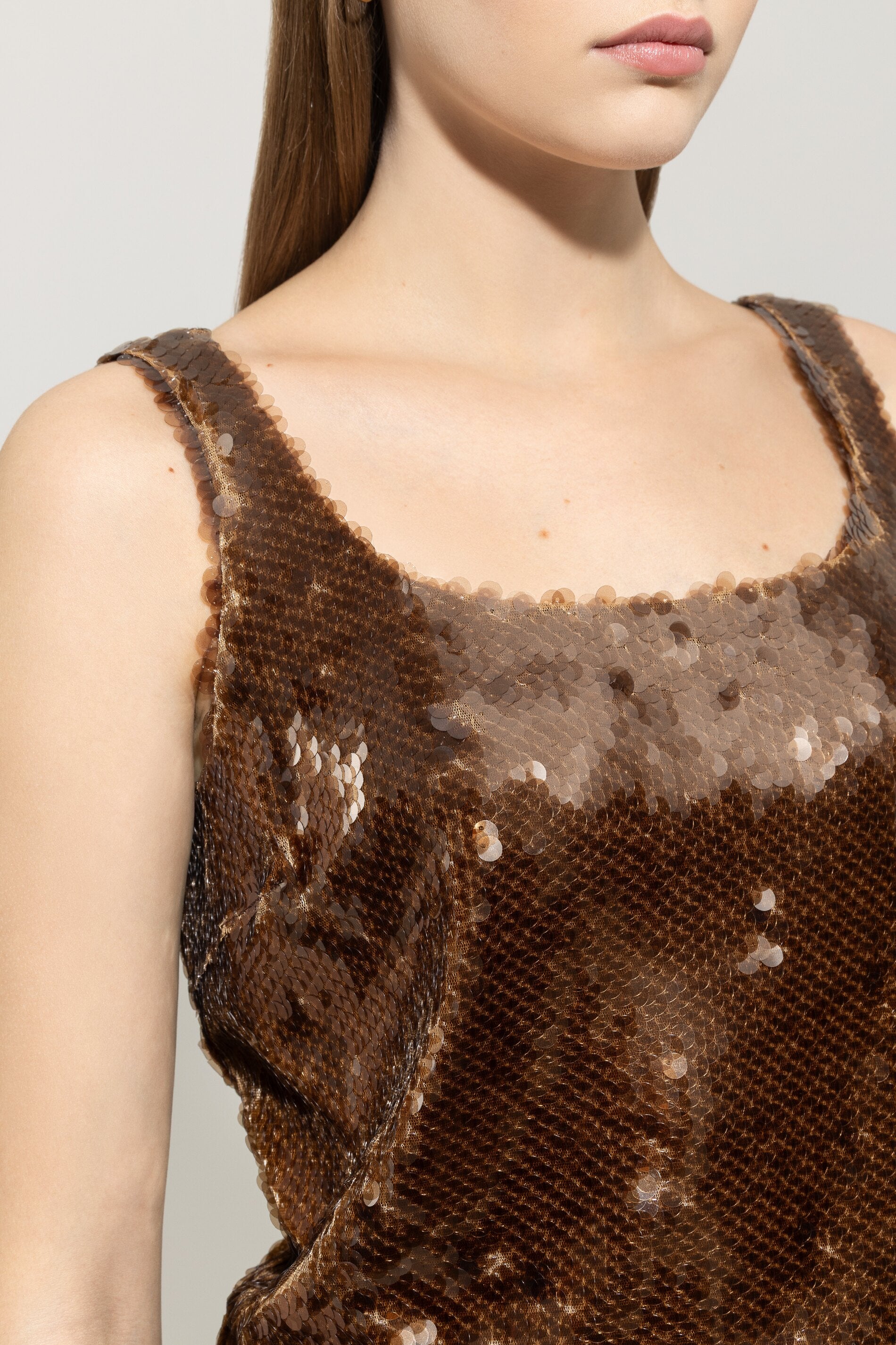 Top mit Pailletten - walnut - Standard | Model Detail