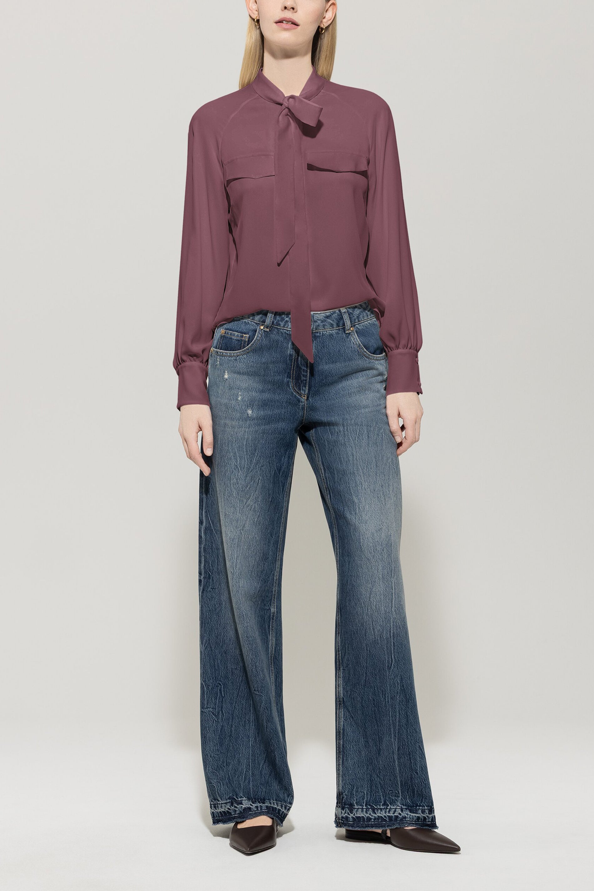 Schluppenbluse aus Seiden-Mix - heather - Standard | Model Front