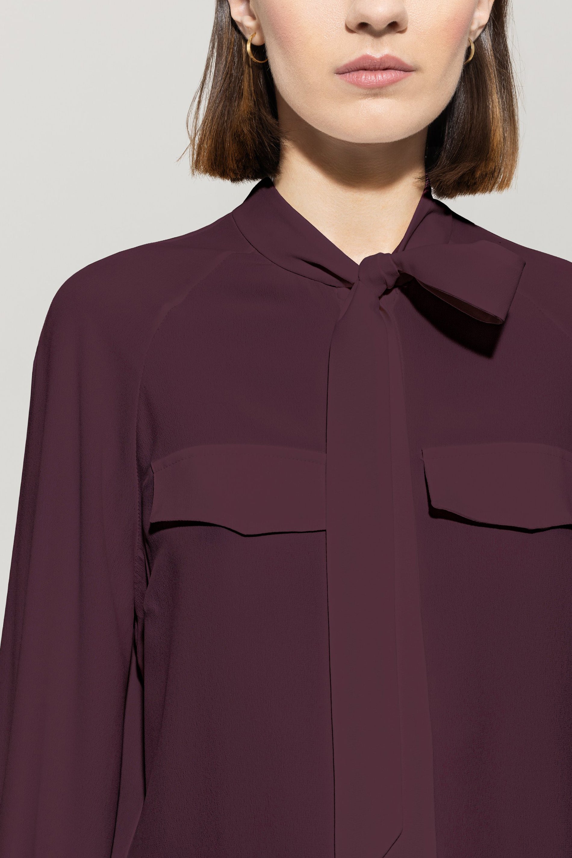 Schluppenbluse aus Seiden-Mix - burgundy - Standard | Model Detail