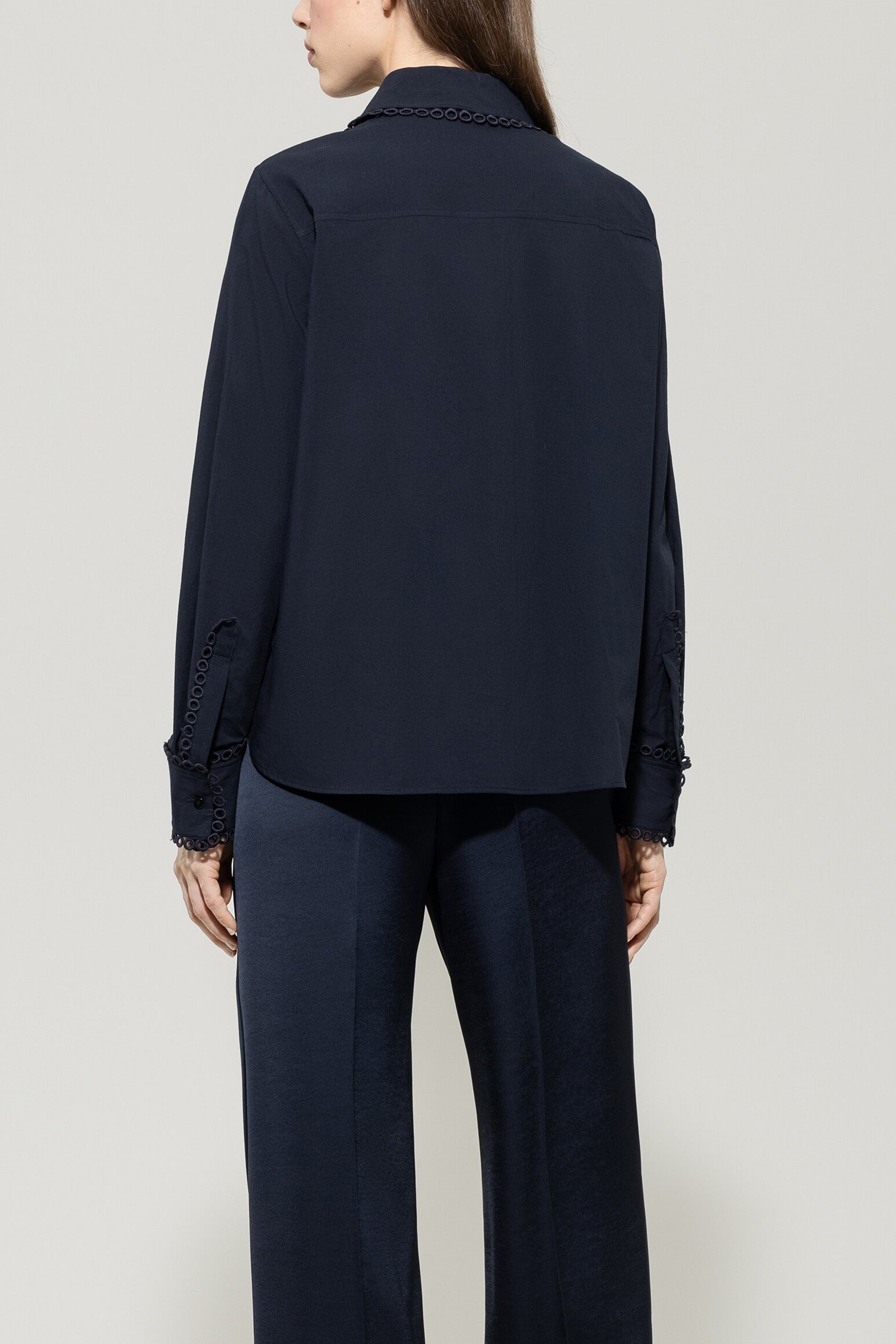 Hemdbluse aus Baumwoll-Voile - dark blue - Standard | Model Rück