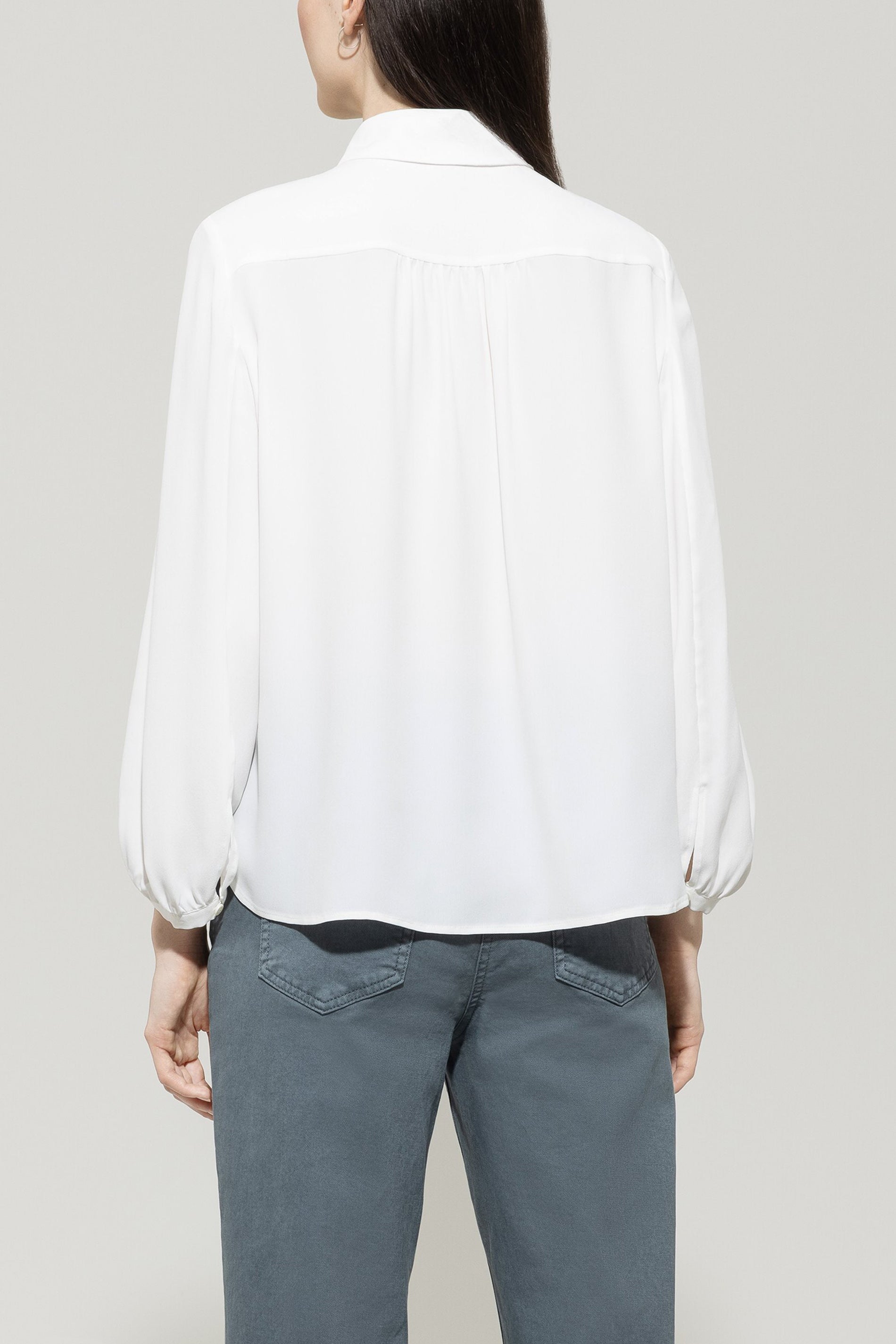 Bluse aus Seiden-Mix - off white - Standard | Model Rück