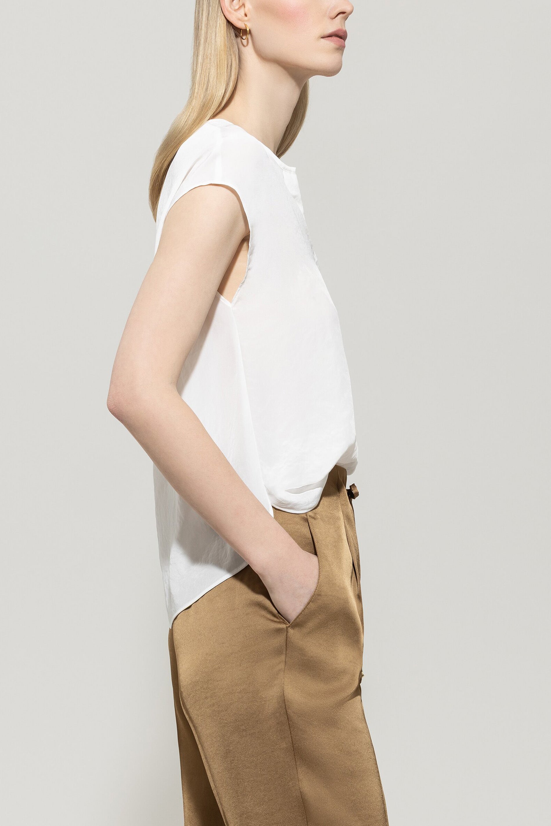 Fließendes Blusentop - off white - Standard | Model Seite