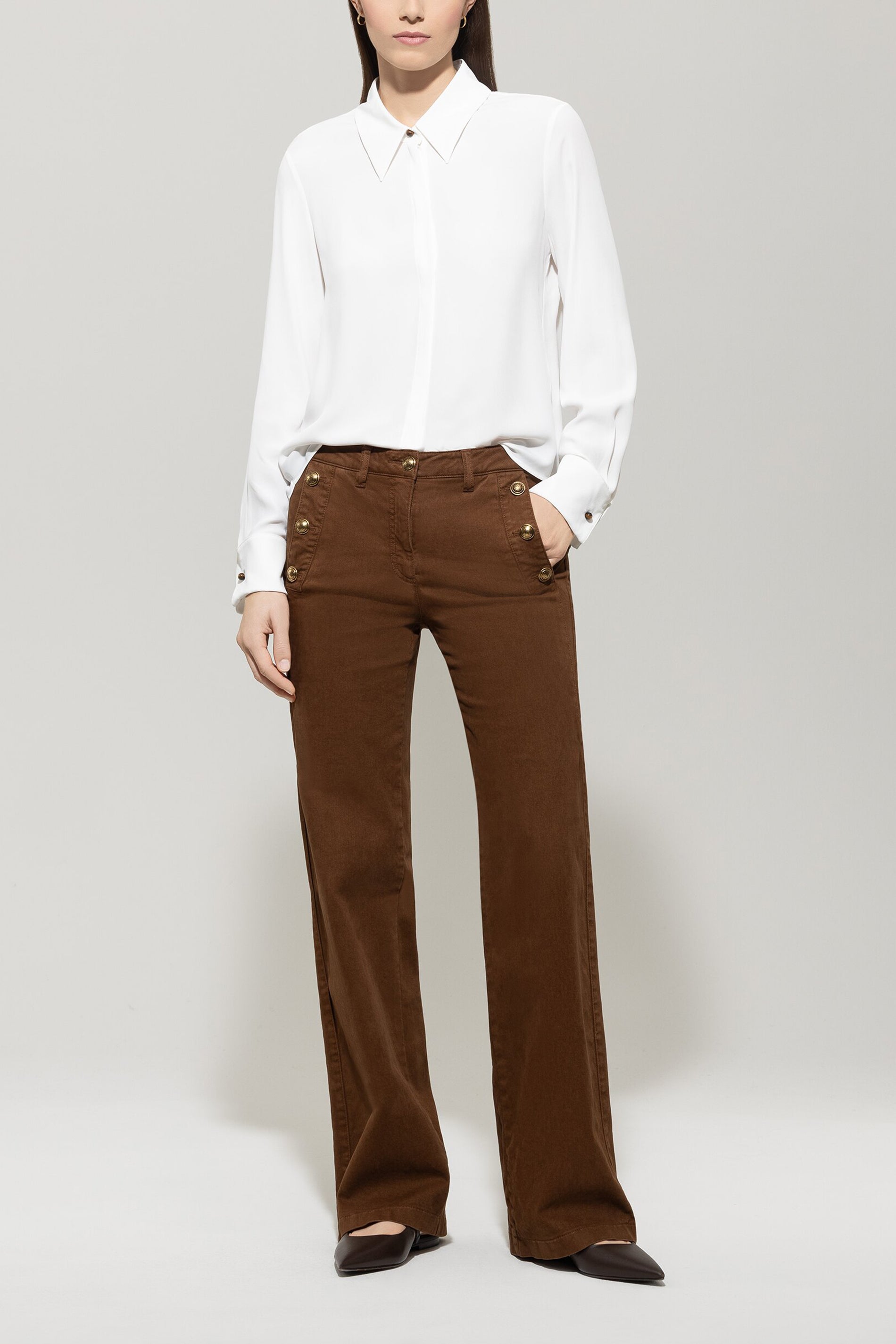 Hemdbluse aus Seiden-Mix - off white - Standard | Model Front